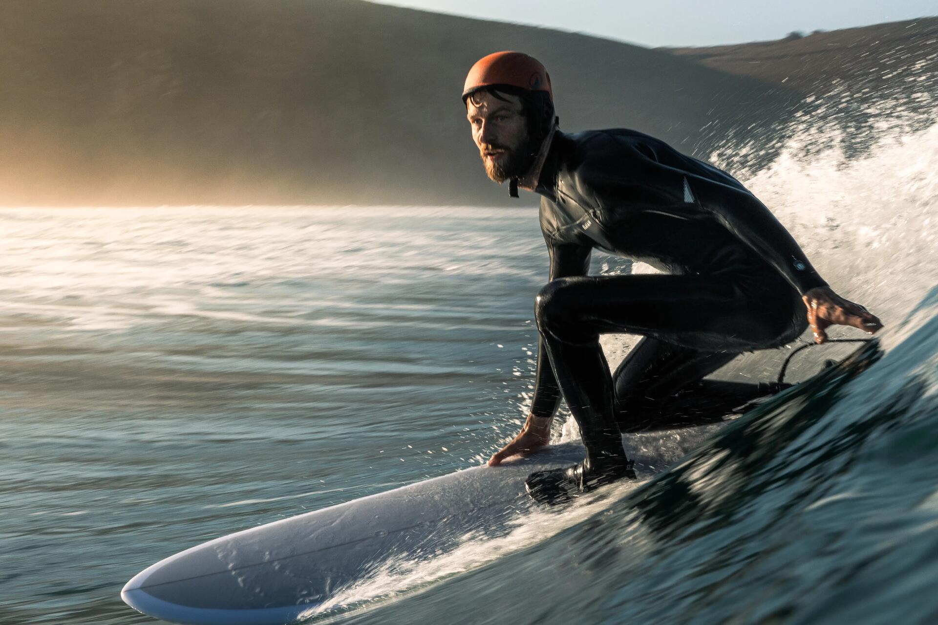 Comment choisir une combinaison de surf ?