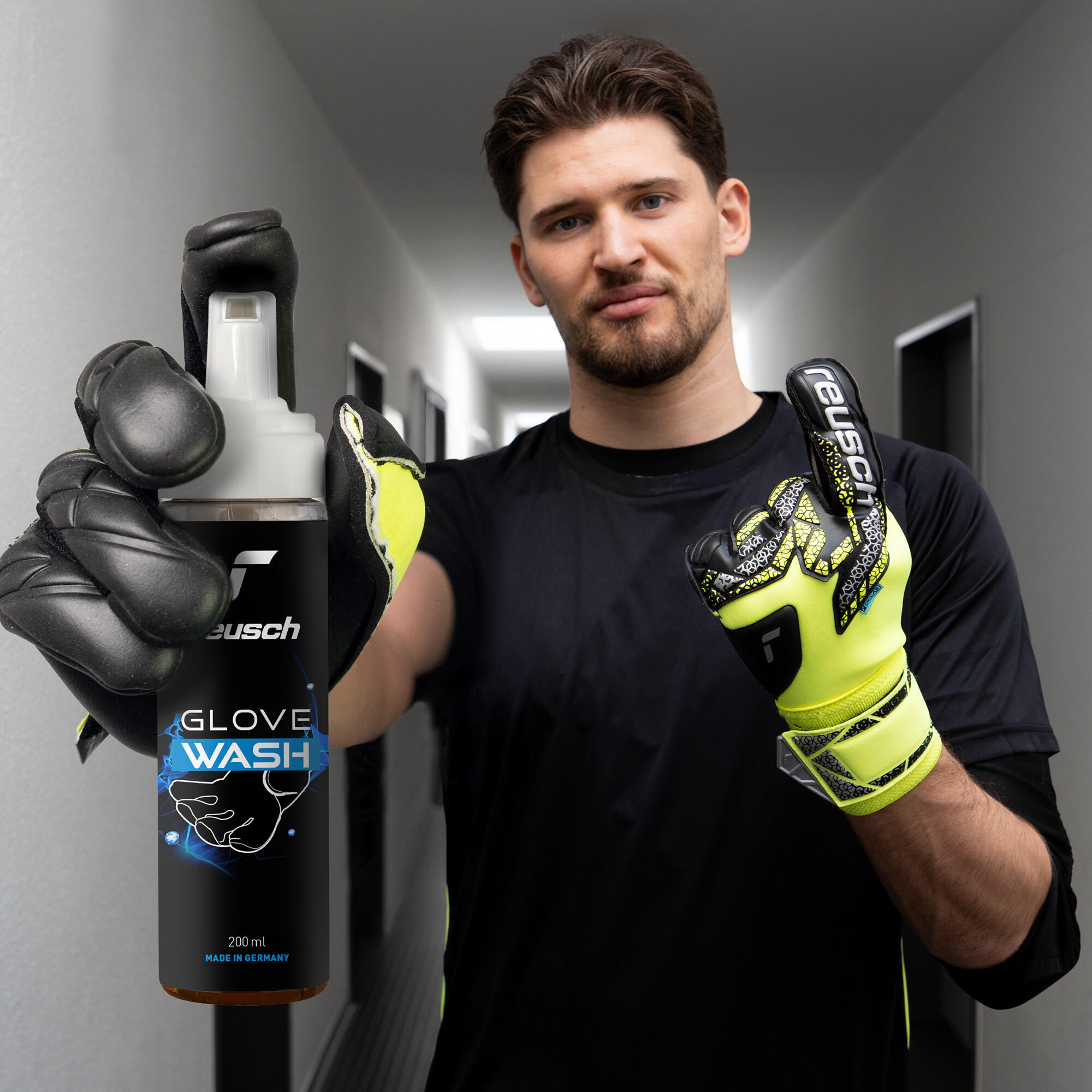 Środek czyszczący do rękawic bramkarskich futbol Glove Wash 20 ml 3/5