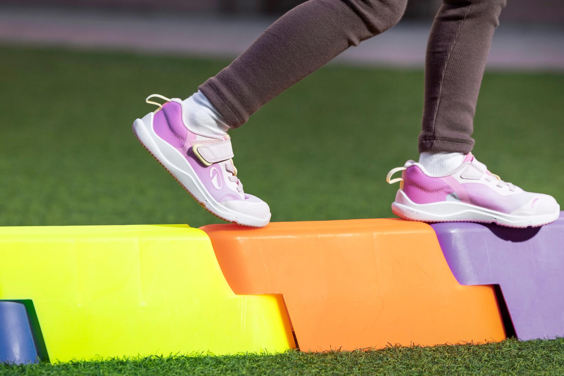 Elastische Kinderschuhe