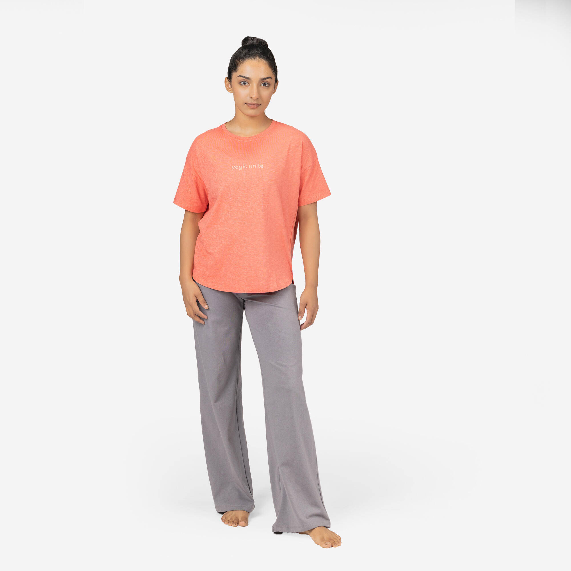 Women's Short-Sleeved Yoga T-Shirt - Wengé Brown -  3