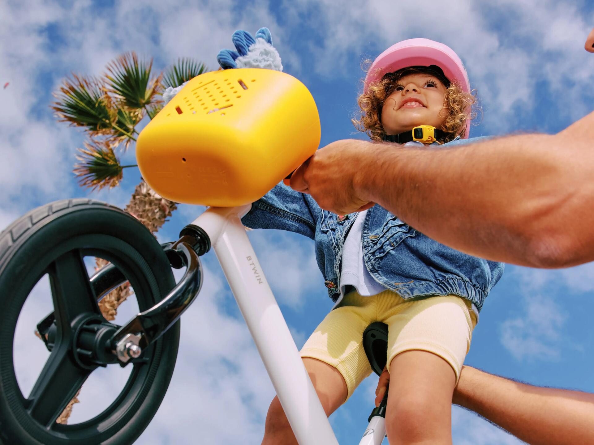 Qu'est-ce que la draisienne, premier pas vers le vélo pour enfant ?