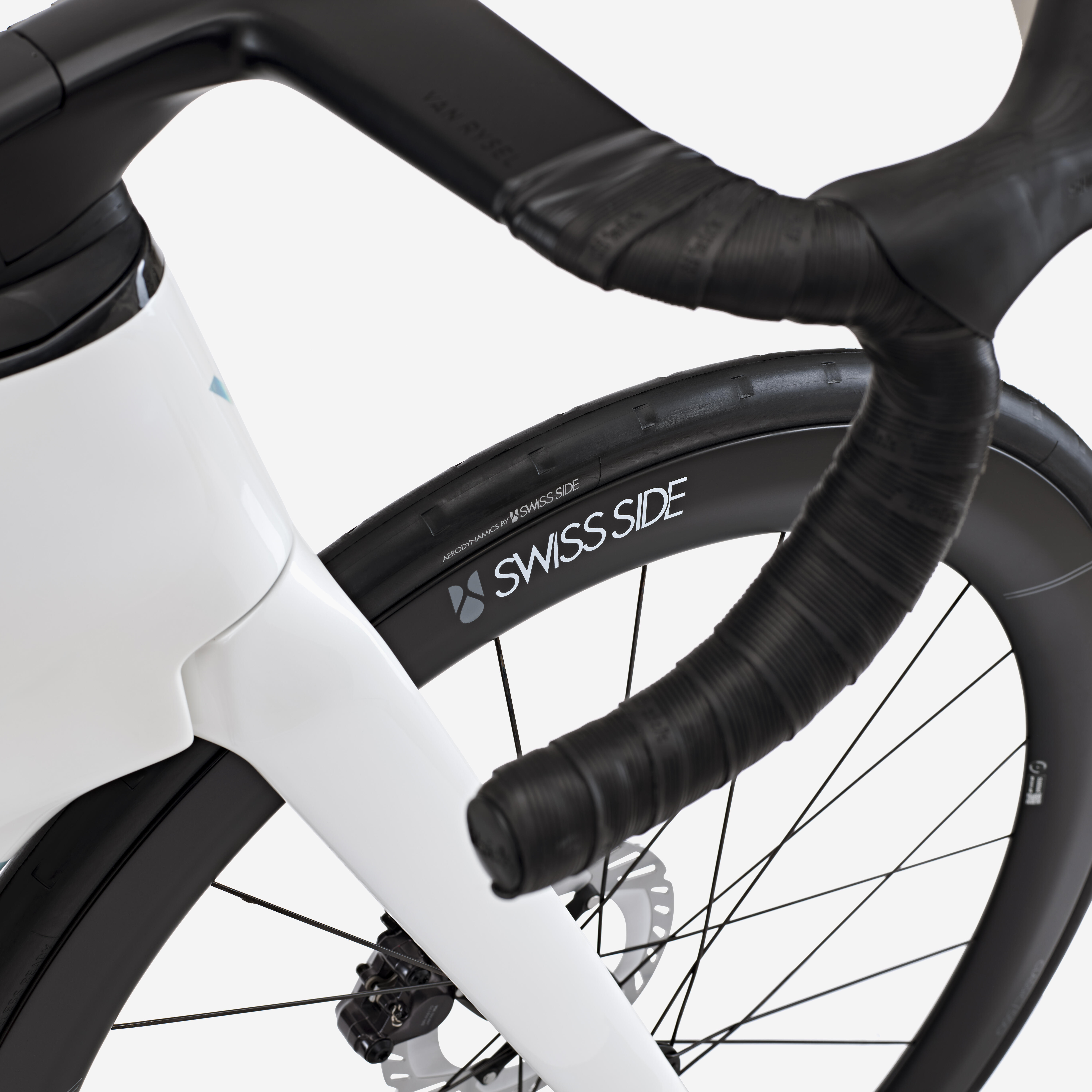 Road Bike With Shimano Ultegra DI2 12-Speed and Power Meter, RCR-F