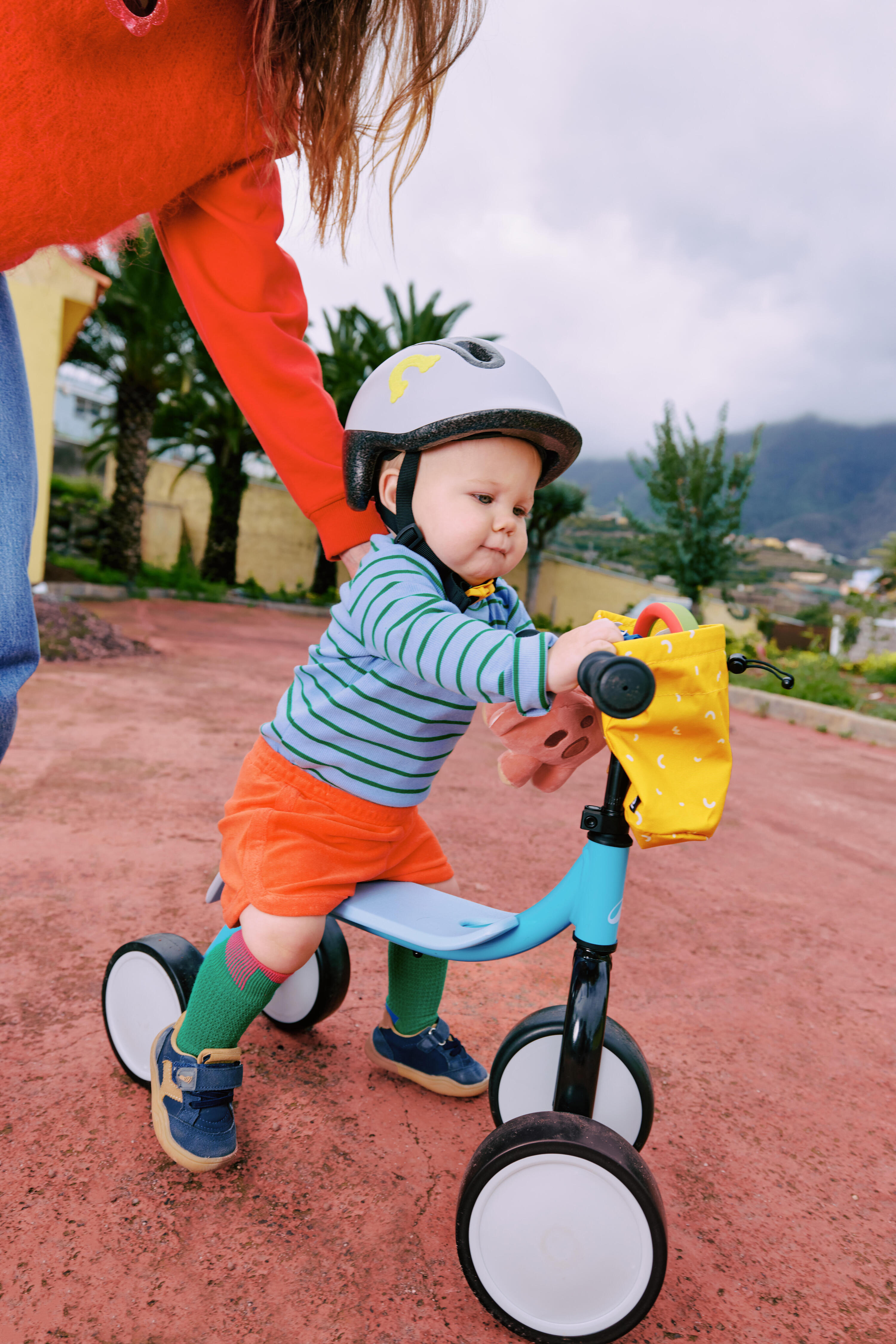 Dětská cyklistická helma pro nejmenší Play 100 44–55 cm 15/21