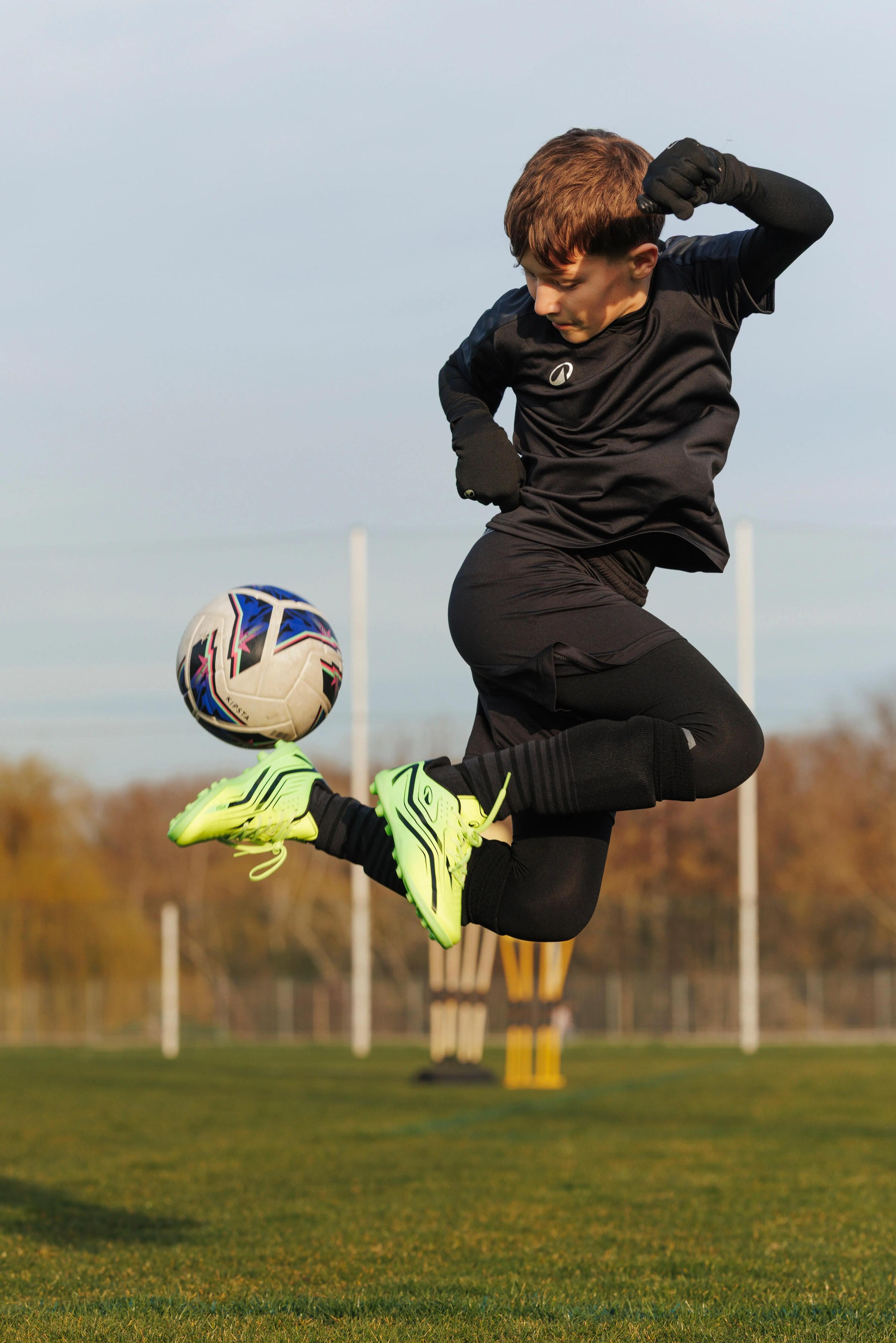 Botes de futbol amb cordons nen 160 MG verd 5/8