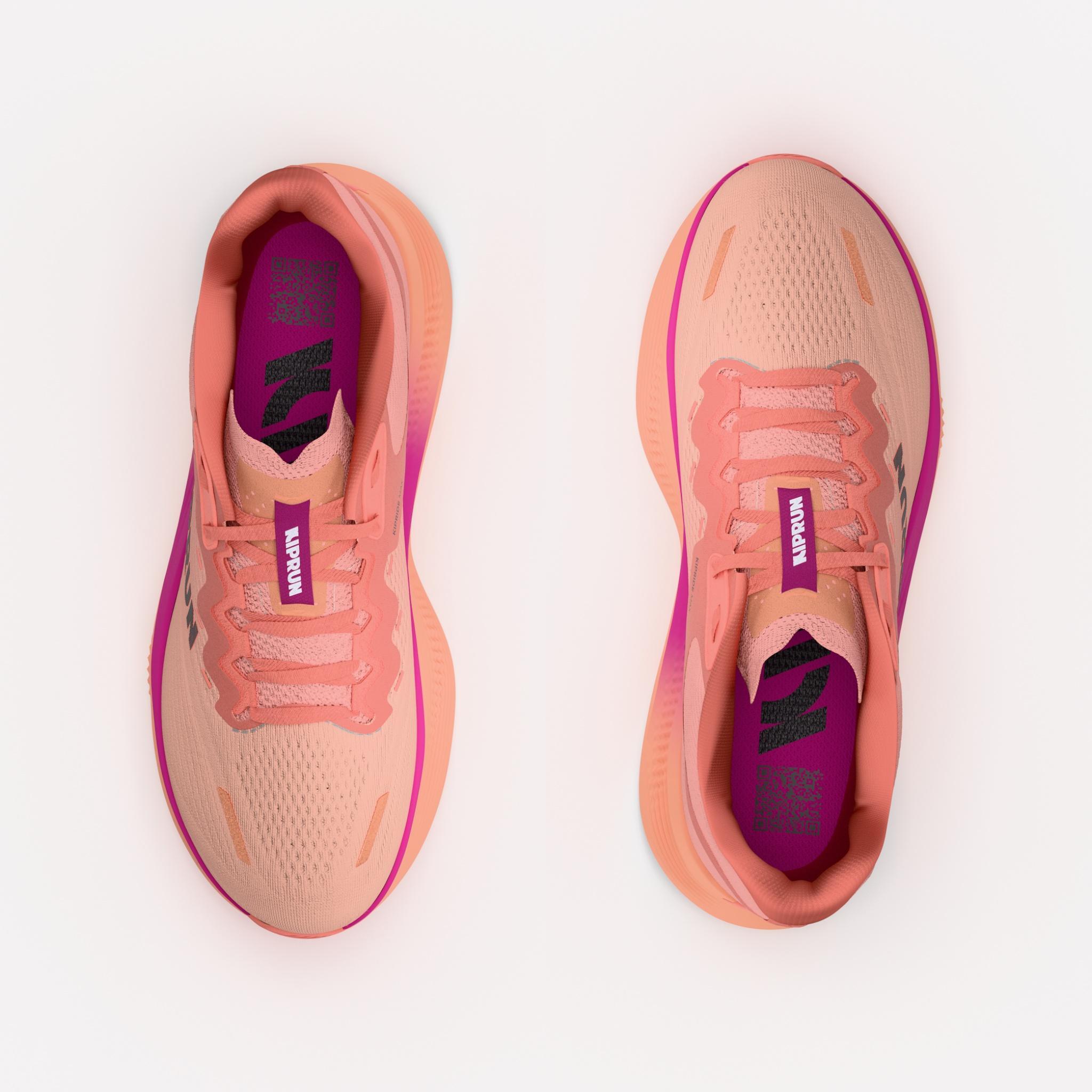 Sabatilles running carretera dona Kiprun Kipride Max pomelo 7/8