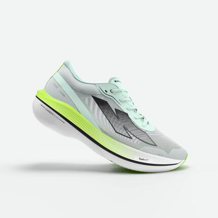 Chaussures de running carbone homme, Kiprun Kipstorm Challenger blanc et orange
