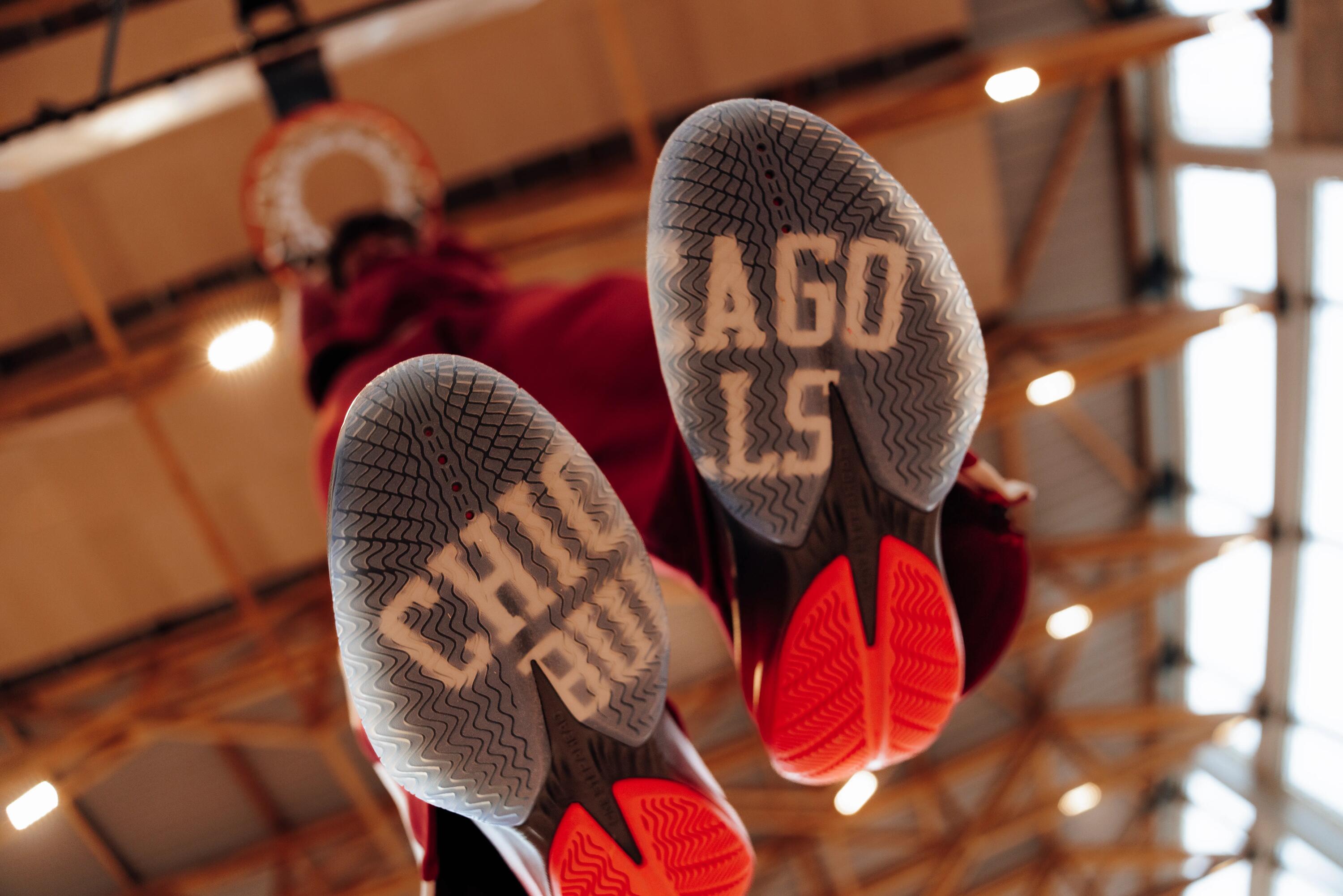 Basketbalschoenen Fast 500 NBA Chicago laag zwart/rood 8/9