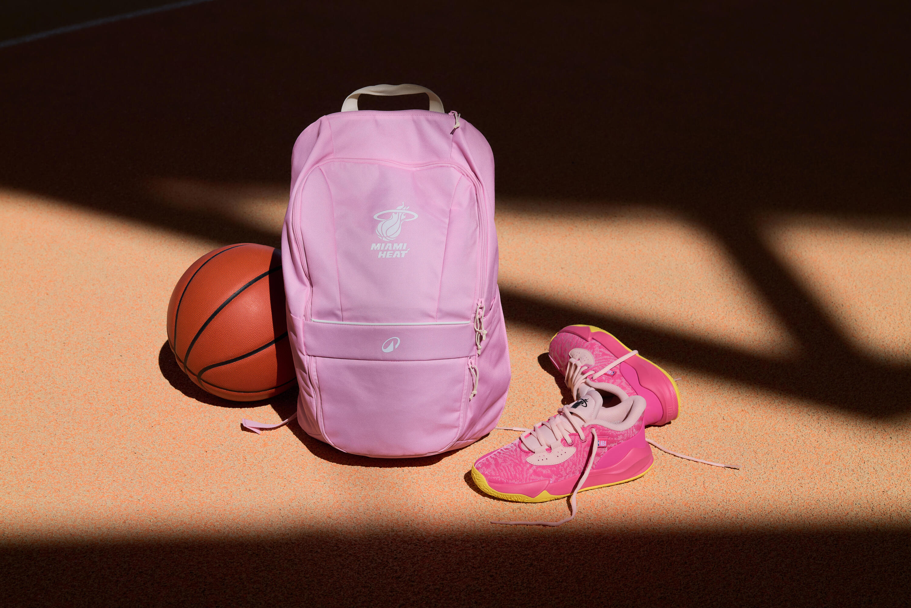 Basketbalrugzak NBA Miami Heat 20 liter roze 10/10