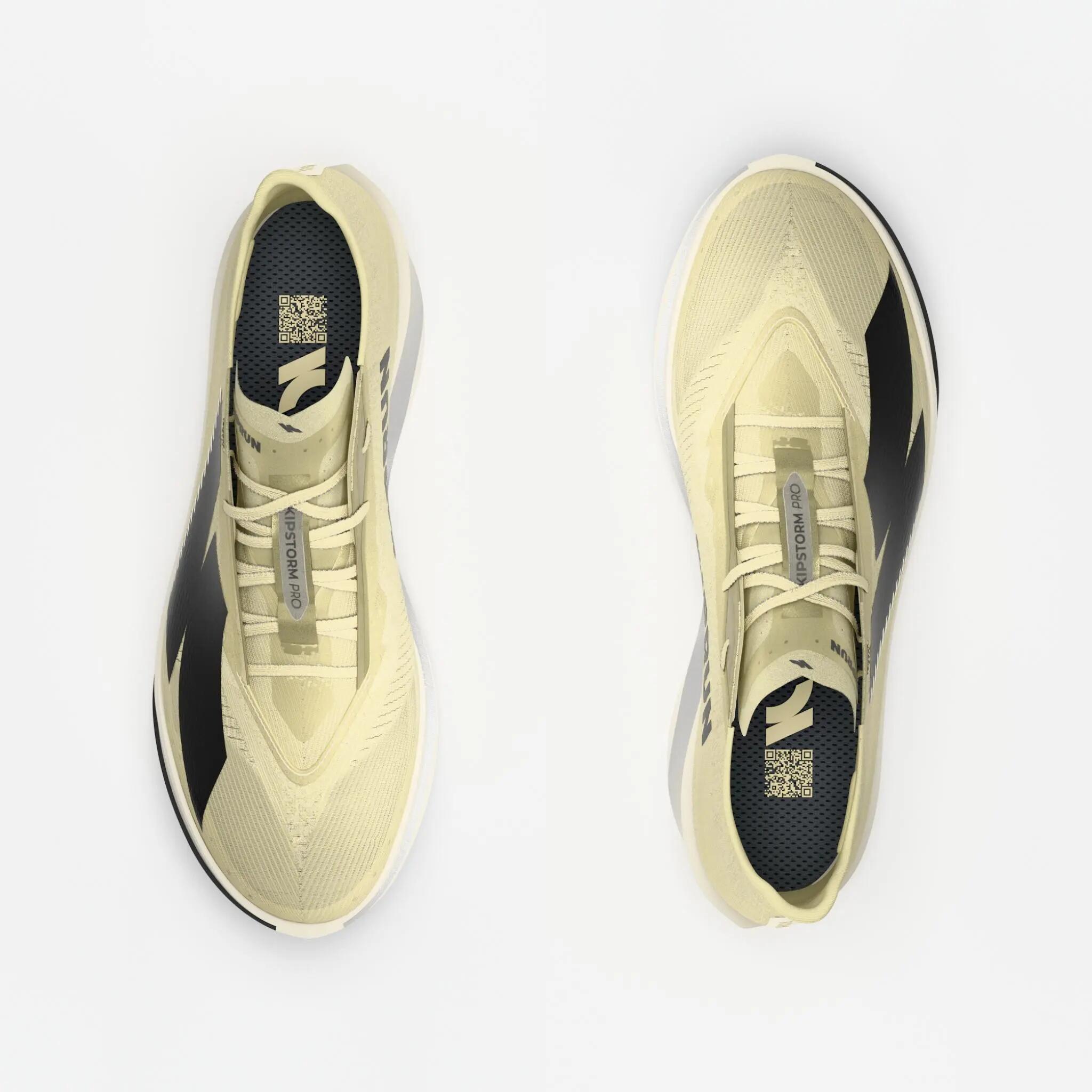 Zapatillas running con placa carbono hombre, Kiprun Kipstorm Pro amarillo 6/8