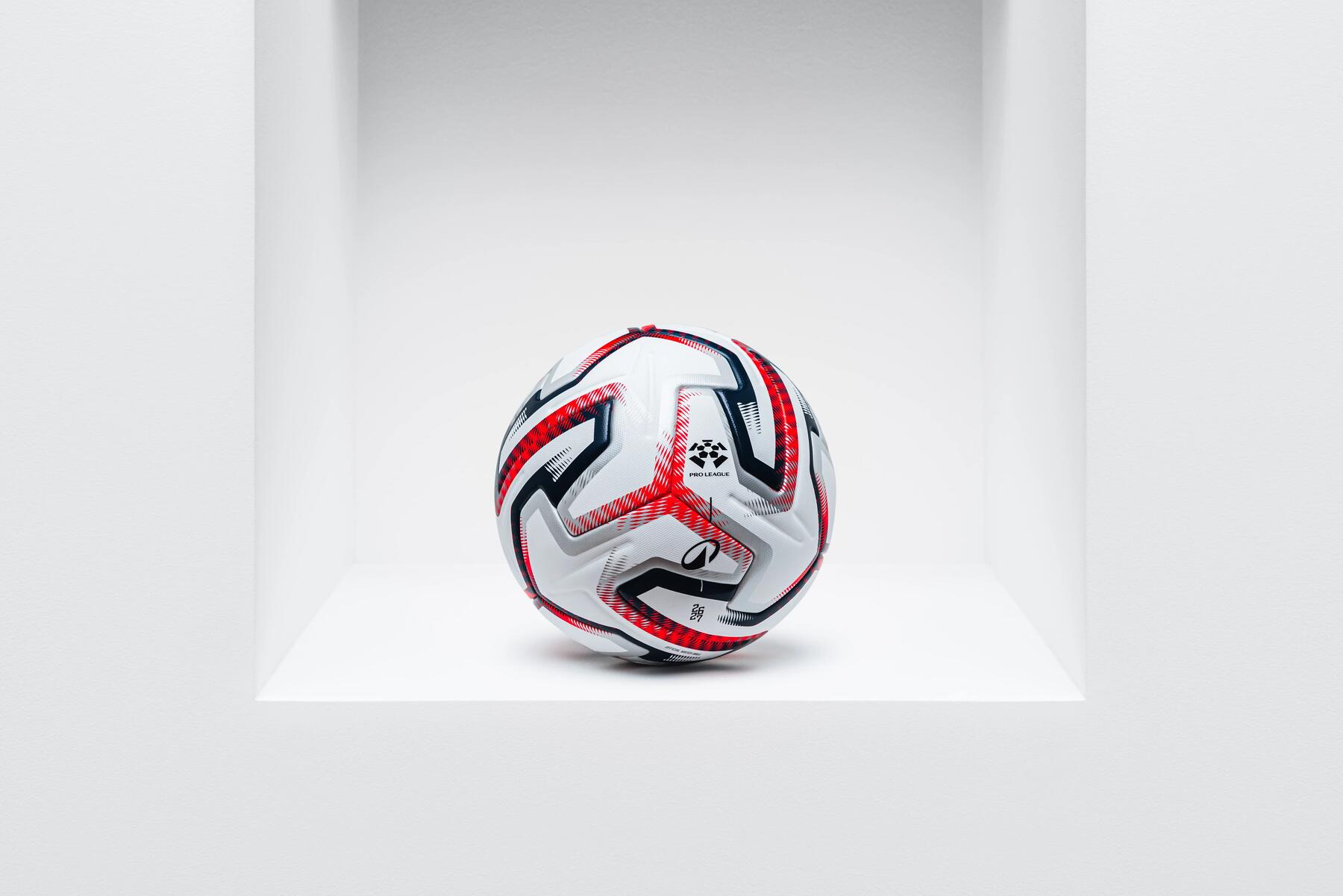 Een nieuwe bal voor het seizoen 2026-2027