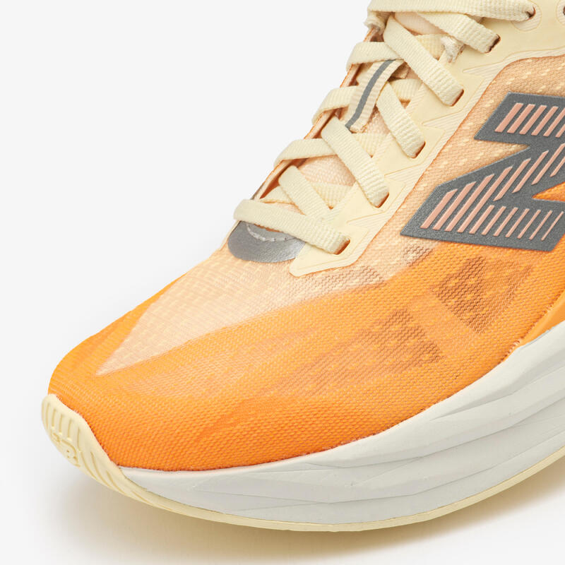 ÎNCĂLȚĂMINTE DE ALERGARE NEW BALANCE FUELCELL REBEL V5 PORTOCALIU AW26 DAMĂ