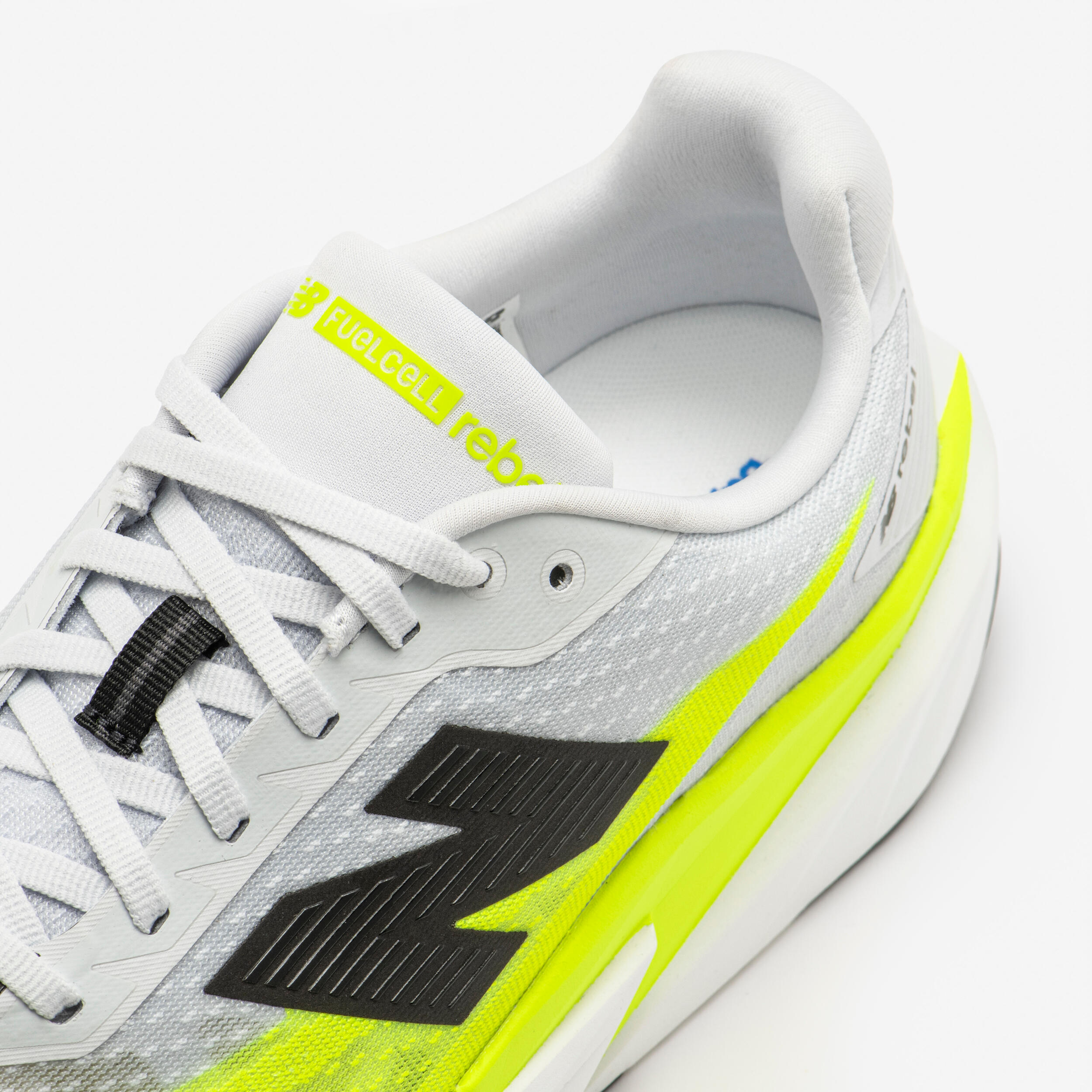 Chaussures de running Homme, New Balance Fuelcell Rebel V5 jaune 6/7