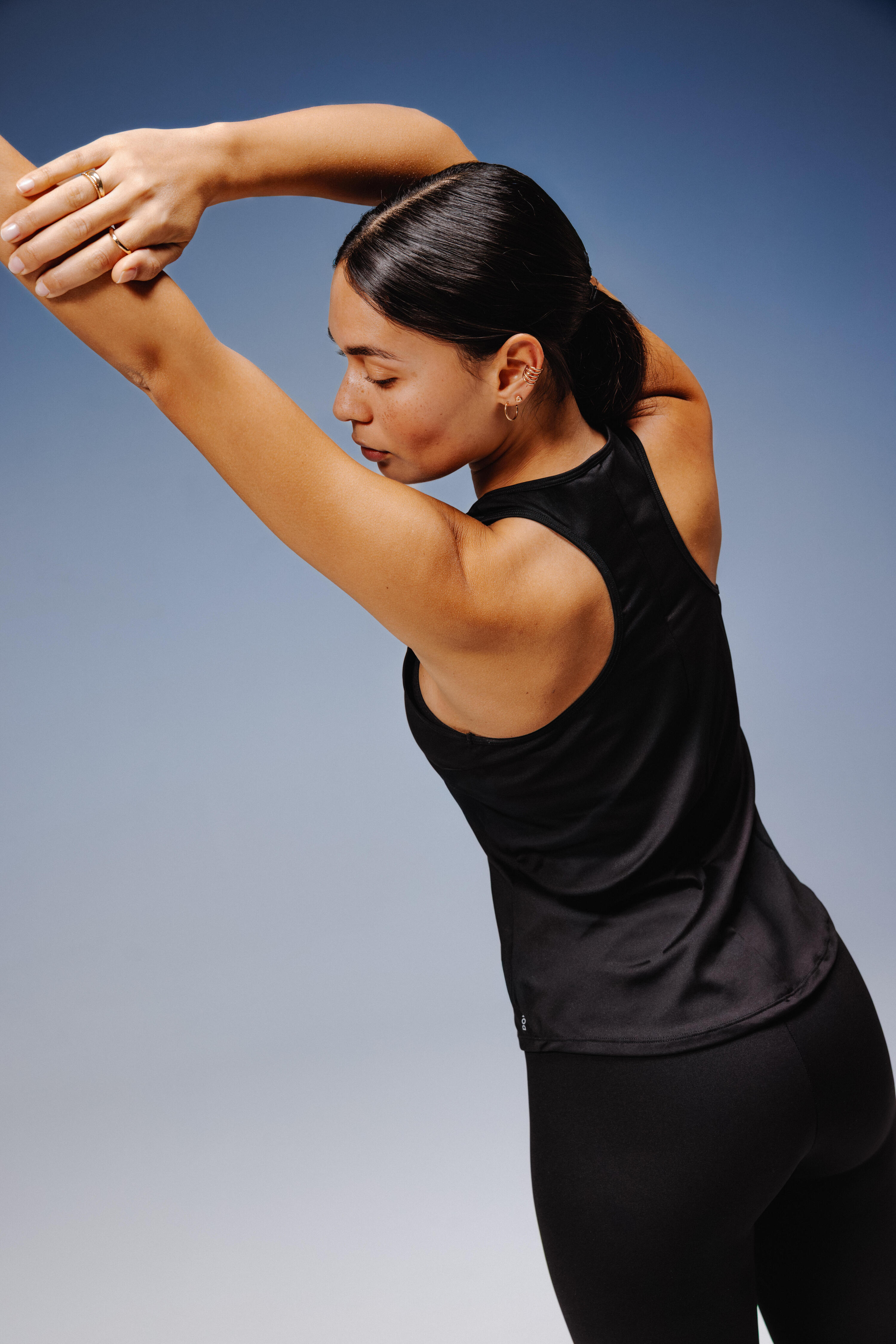 Camiseta Sin Mangas Basic Mujer Negro 7/10