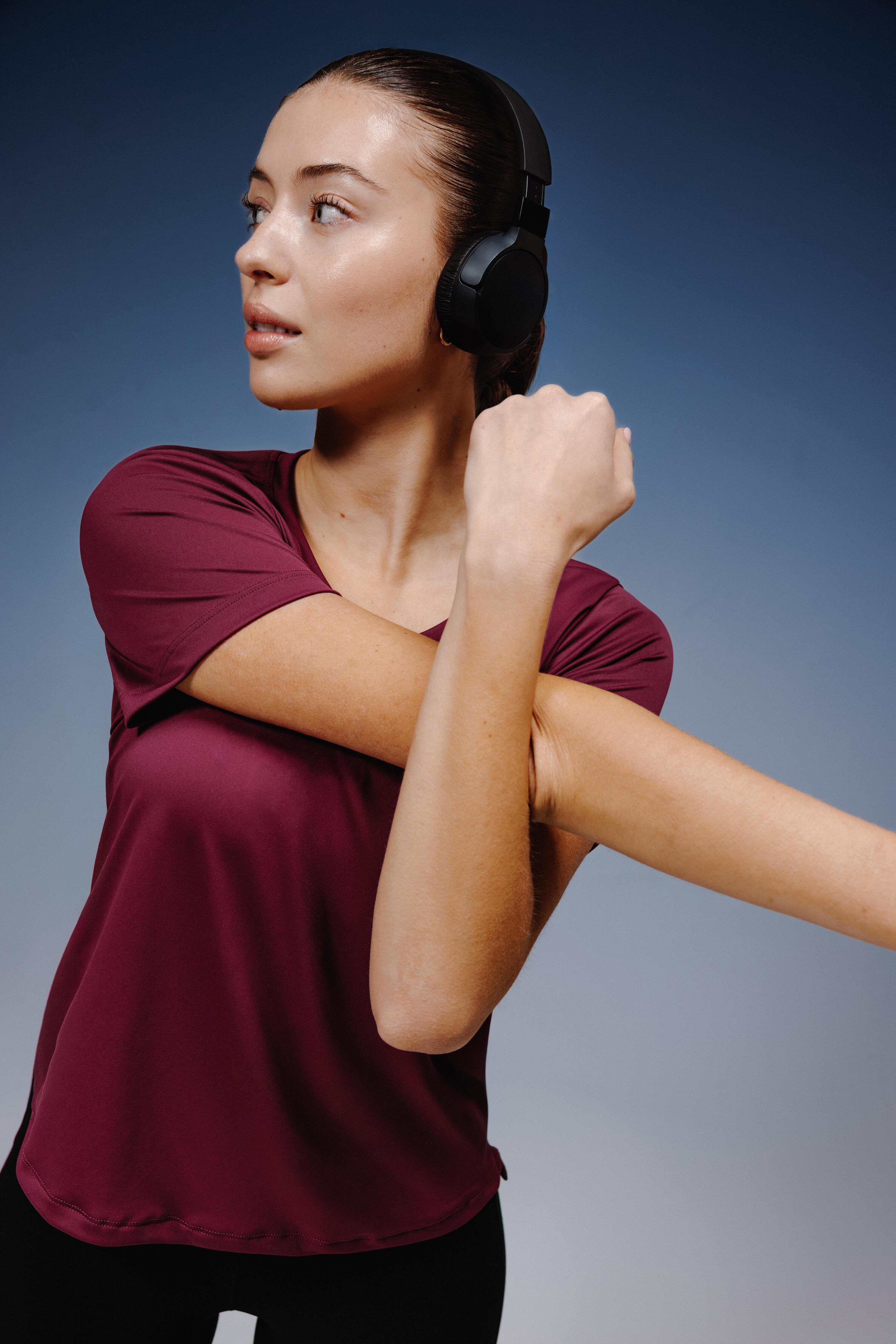 T-shirt fitness manches courtes femme, bordeaux 8/10