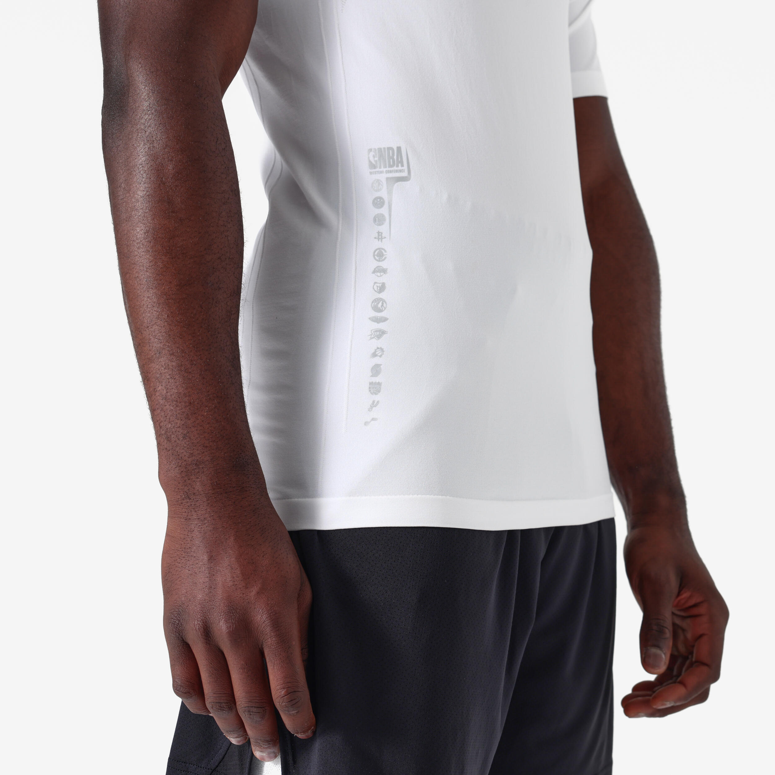 Seamless thermoshirt voor basketbal NBA korte mouwen heren dames 900 wit 4/7