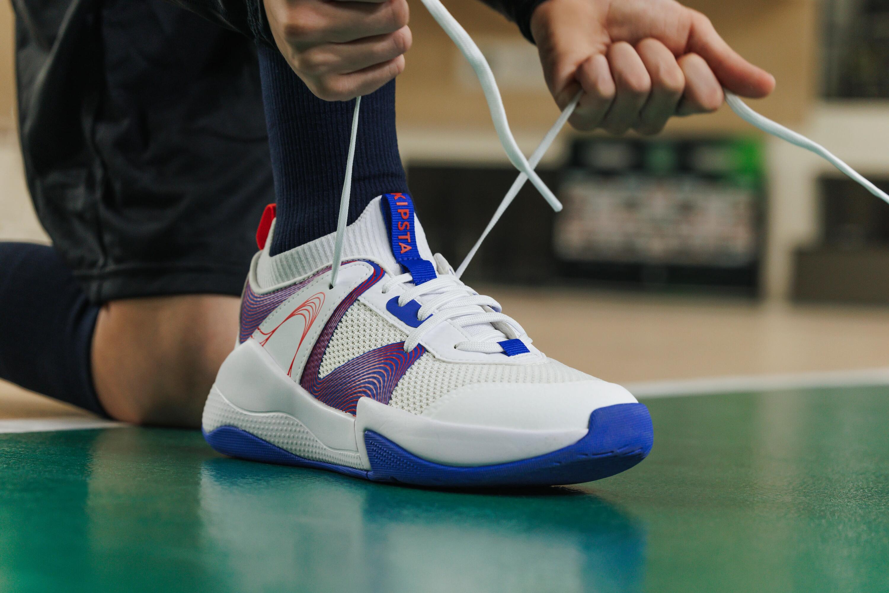 Kids’ volleyball shoes, VB500 5/10