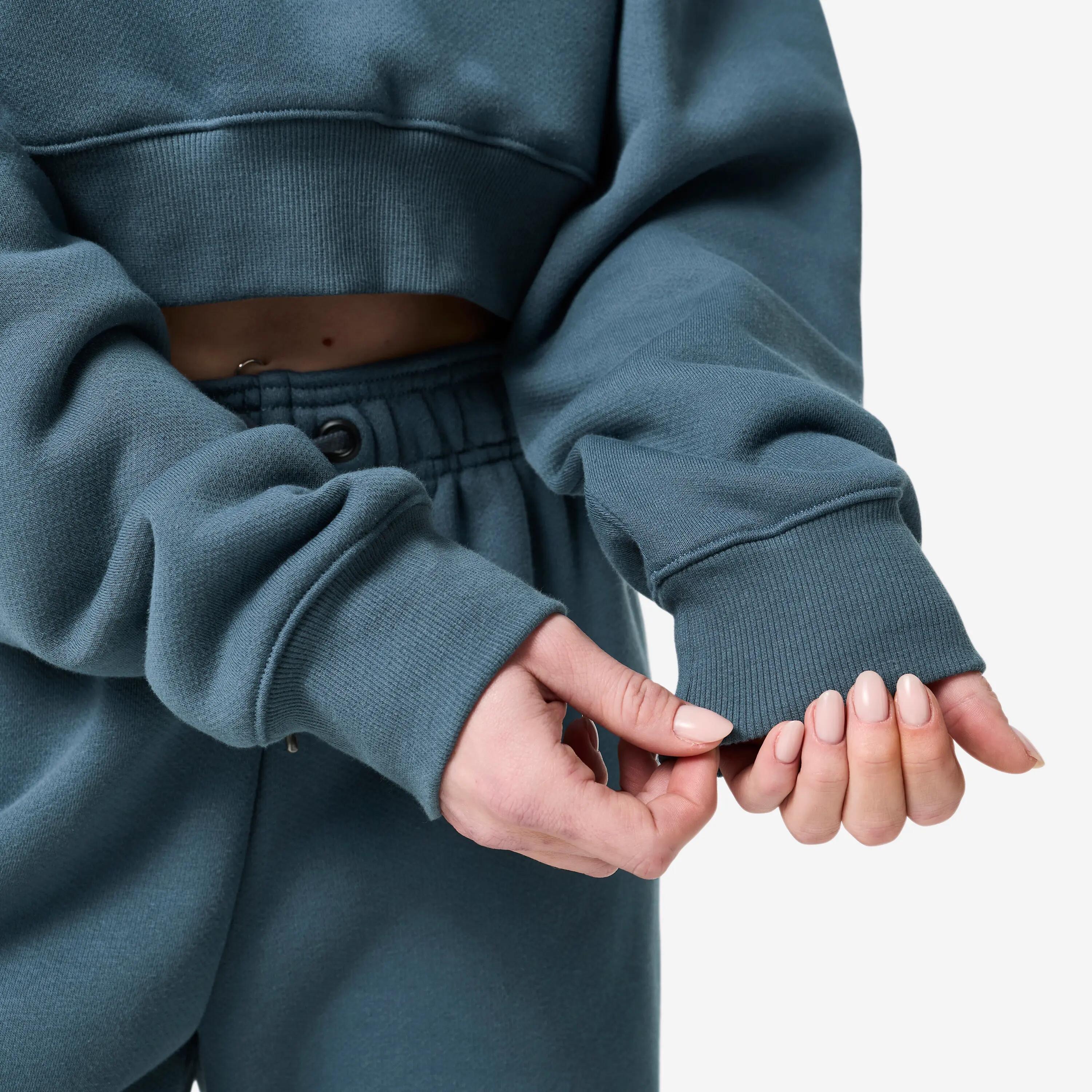 Women's Cropped Fitness Sweatshirt 6/7