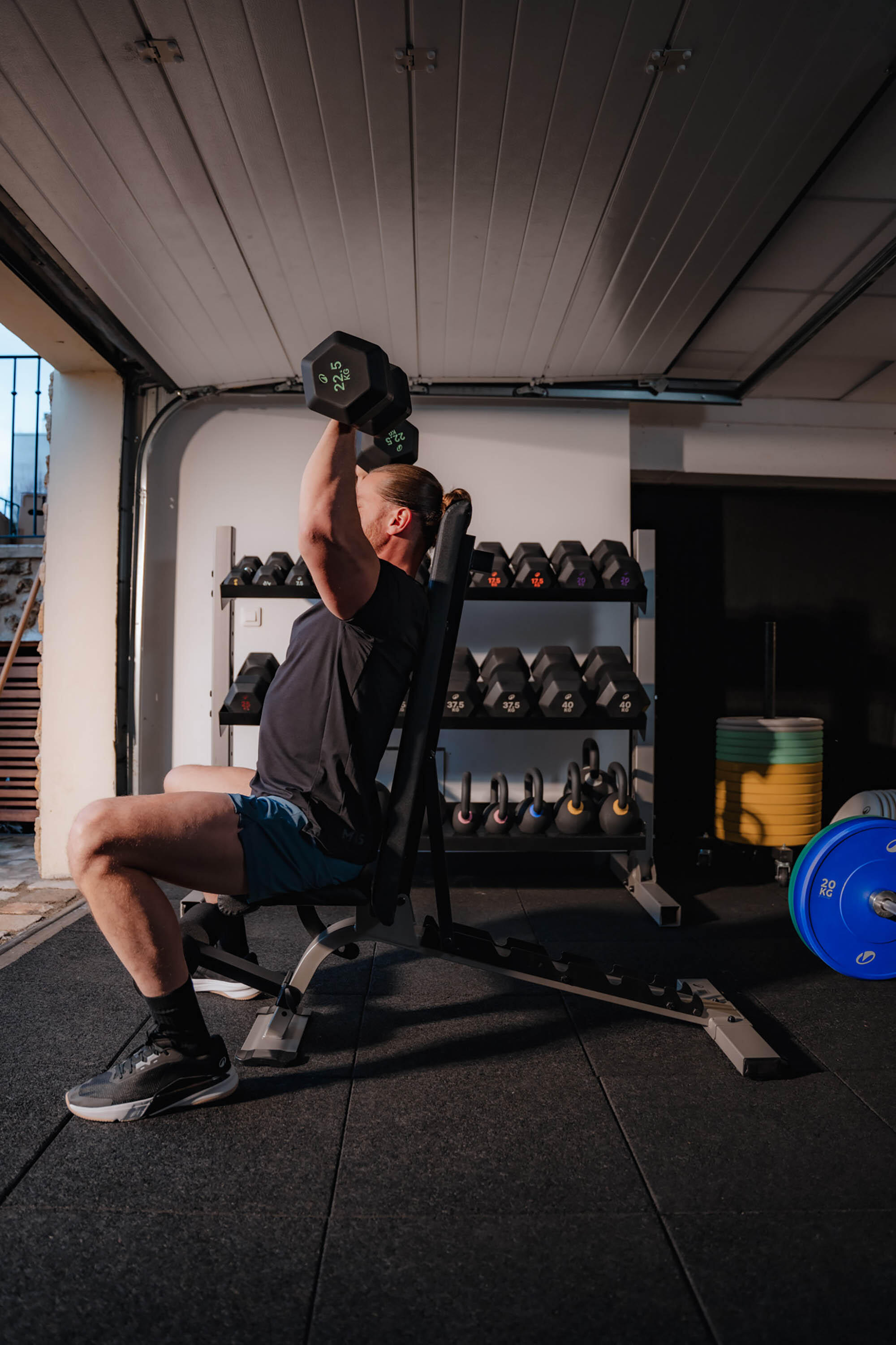 Posilovací sklopná lavice odolnost 300 kg 2/20