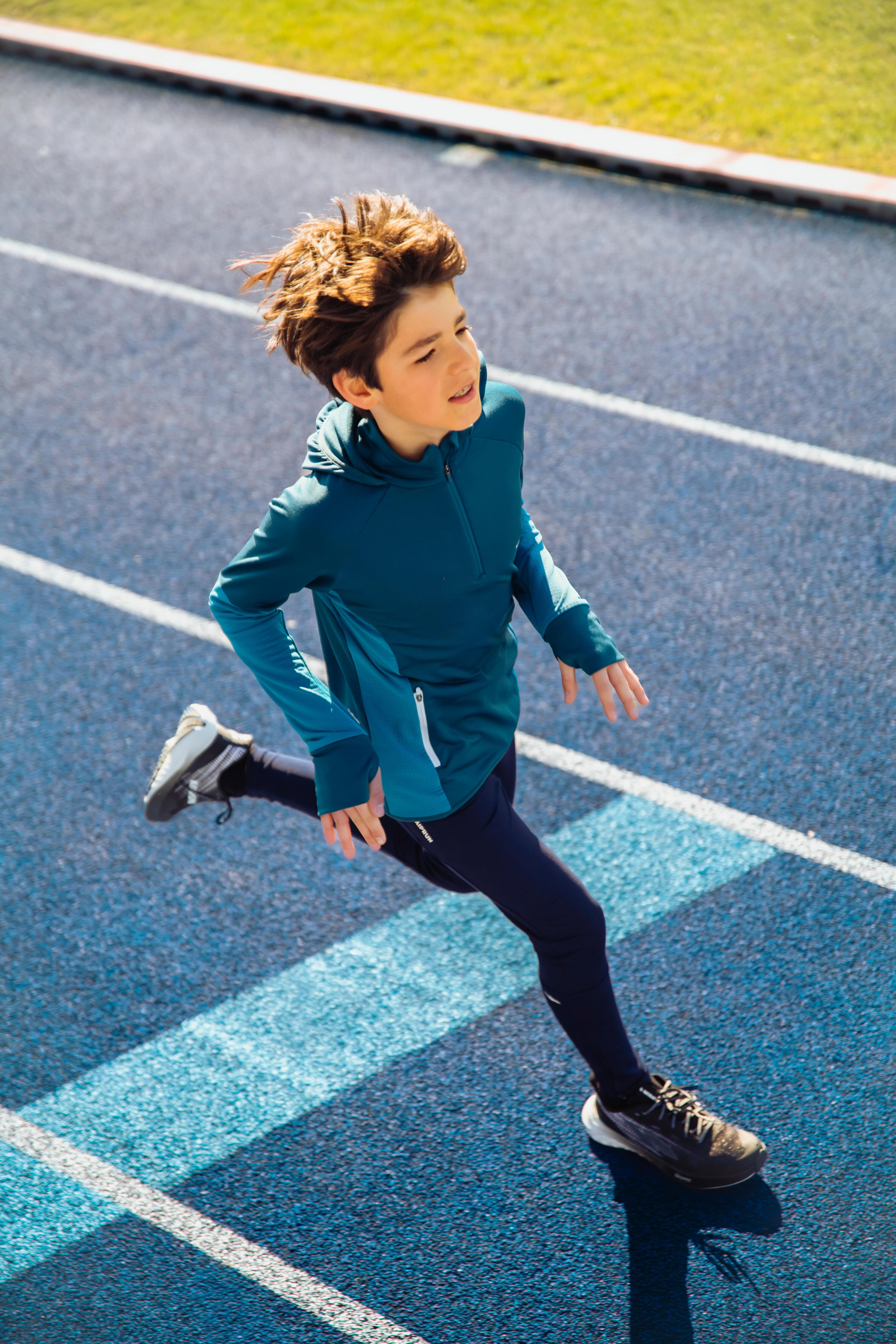 T-shirt manches longues de running garçon, Kiprun Run 900 Warm bleu 6/15