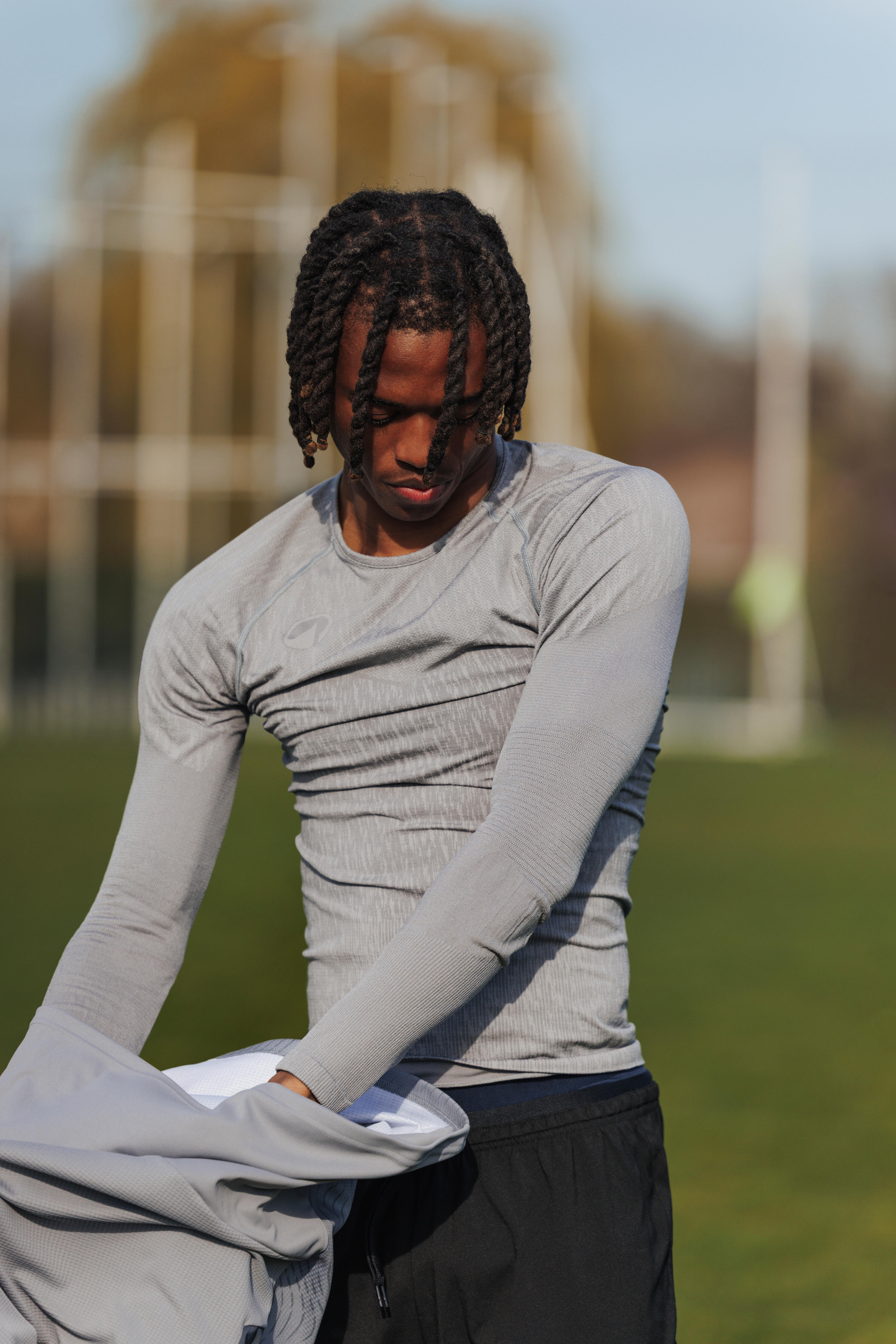 Naadloos thermoshirt met lange mouwen voor voetbal Keepdry grijs 12/12