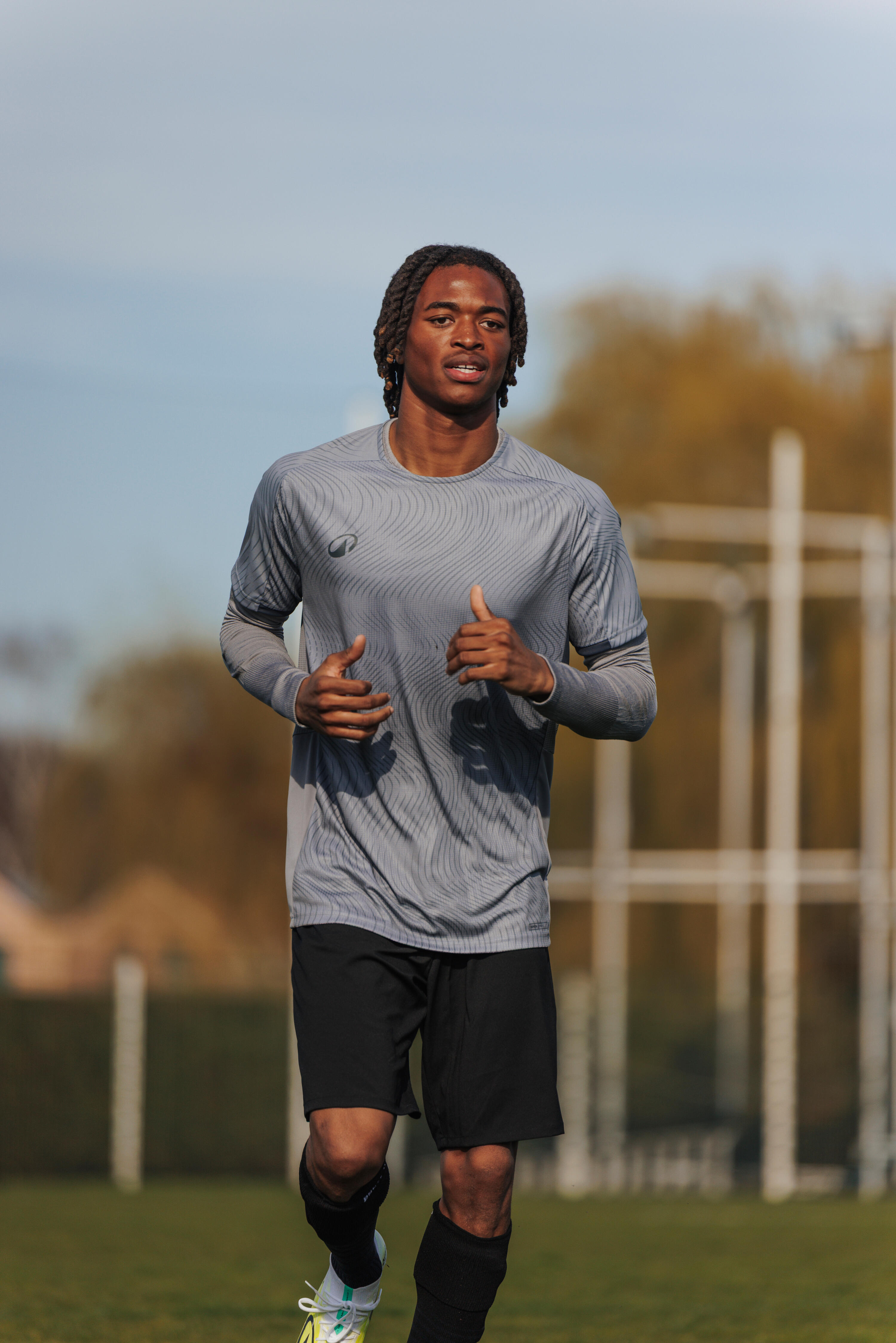 Naadloos thermoshirt met lange mouwen voor voetbal Keepdry grijs 9/12