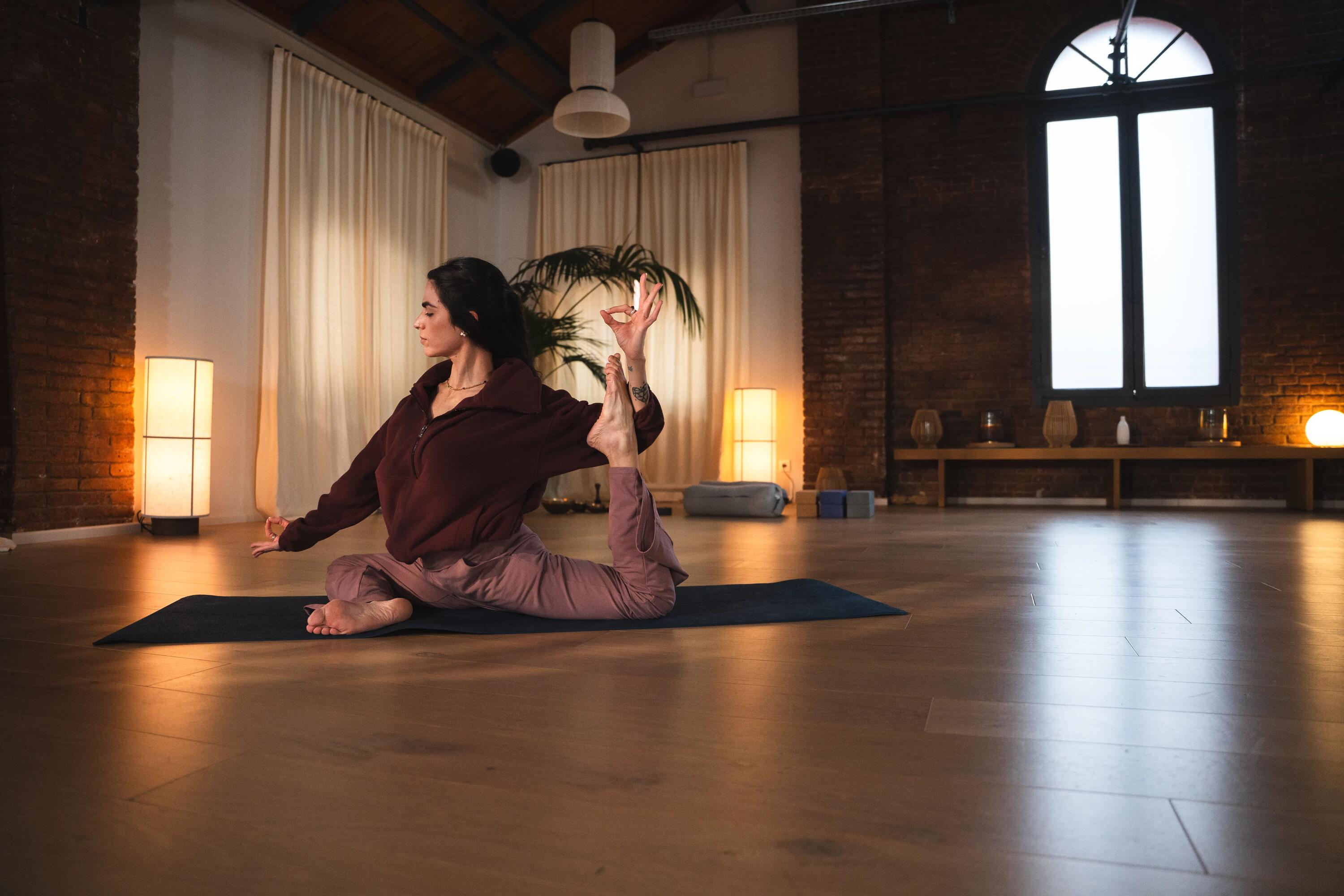 Pantaloni de yoga moi Taupe Damă 13/20
