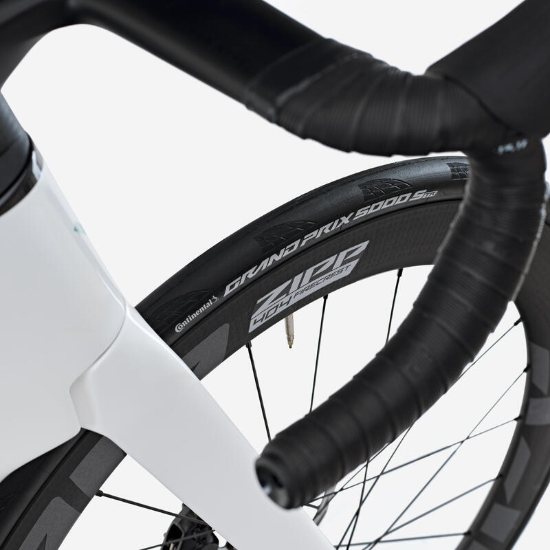 Silniční kolo RCR-F2 Pro SRAM Force AXS E1 2×12 se snímačem výkonu