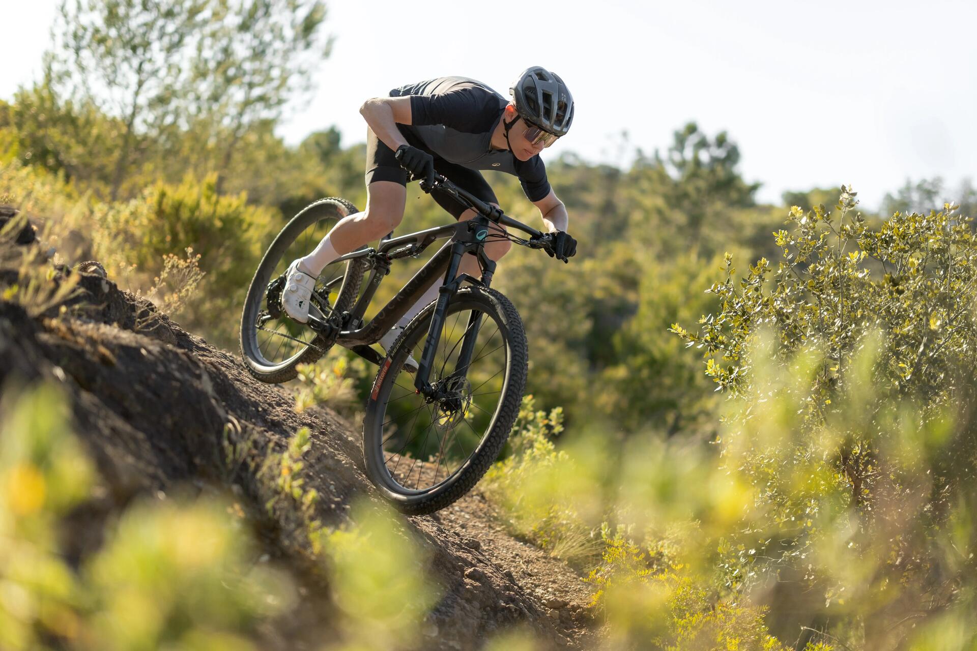 CINQUE CONSIGLI PER INIZIARE BENE AD USARE LA MTB | DECATHLON