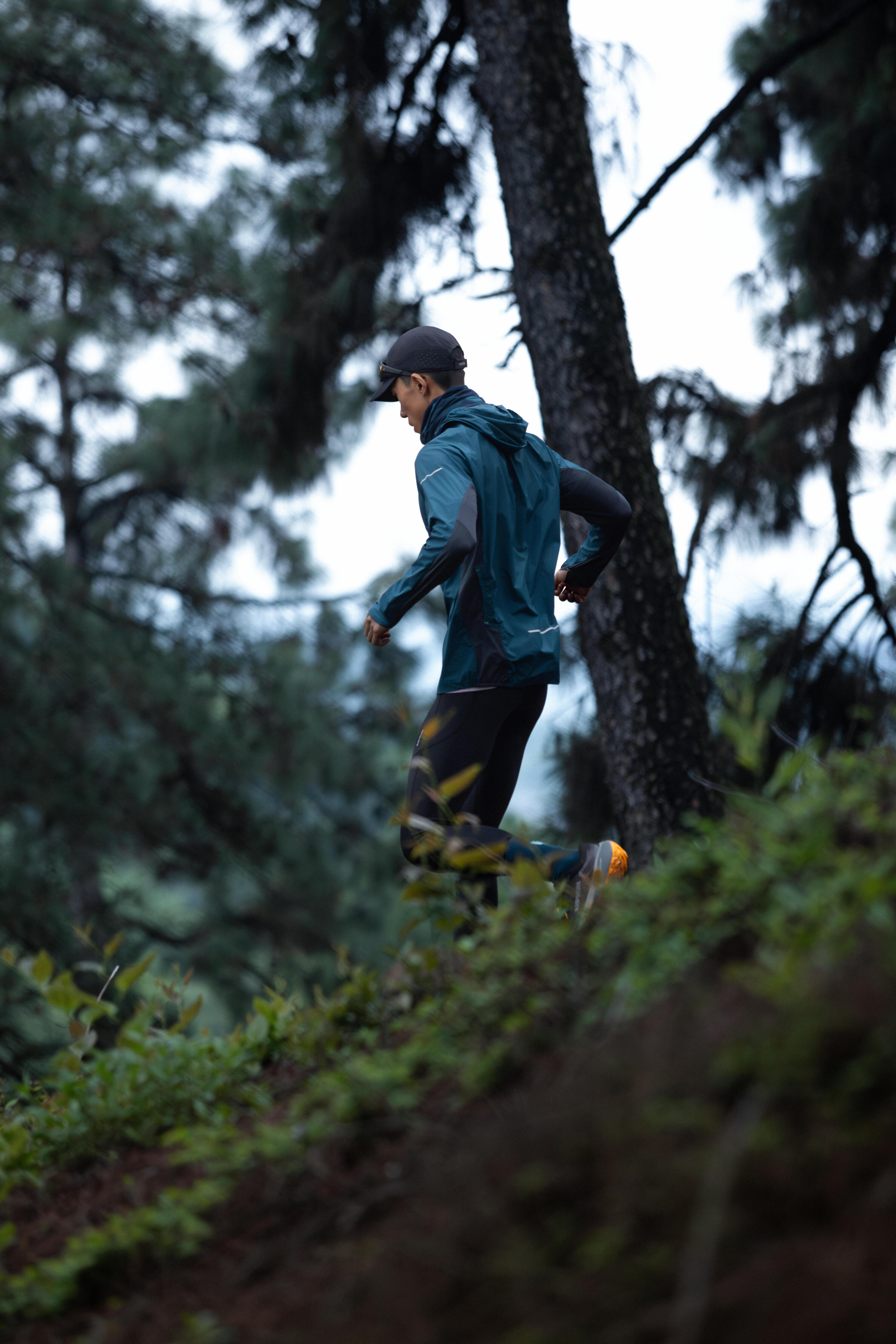 Malles llargues running home transpirables KIPRUN Run Flow negre 13/15