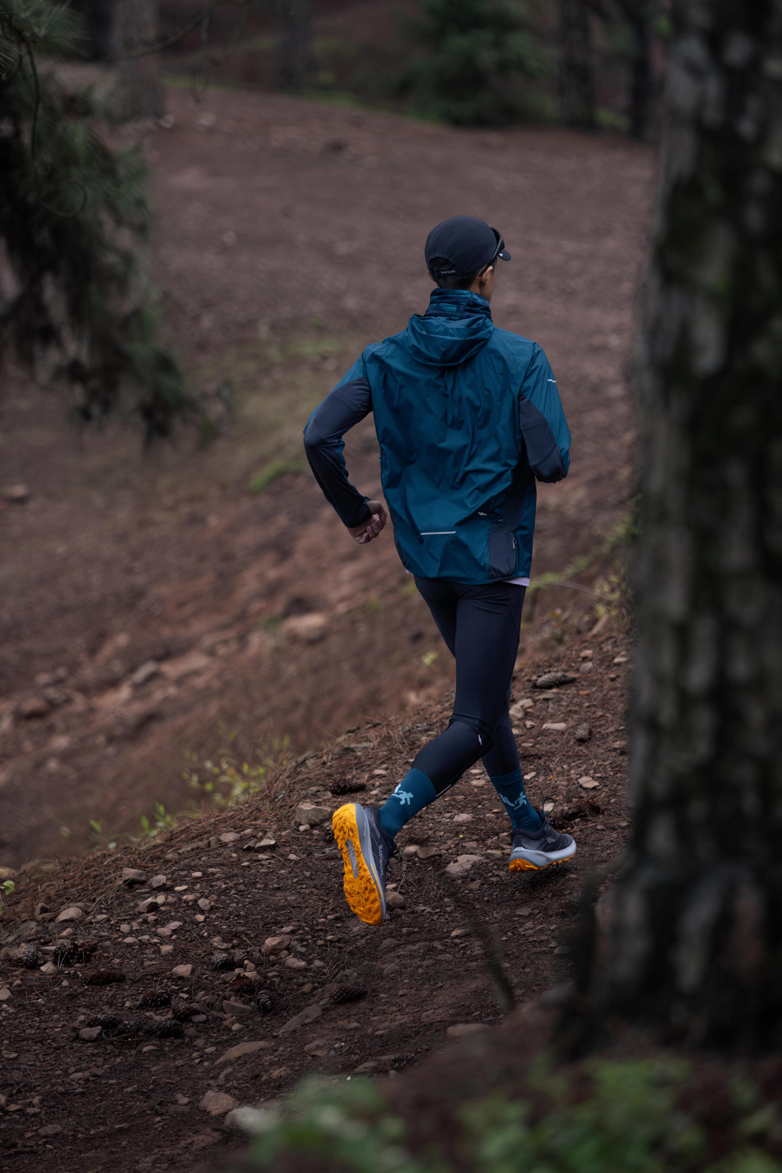Scarpe running uomo KIPCORE GRAVEL nero-grigio 11/17