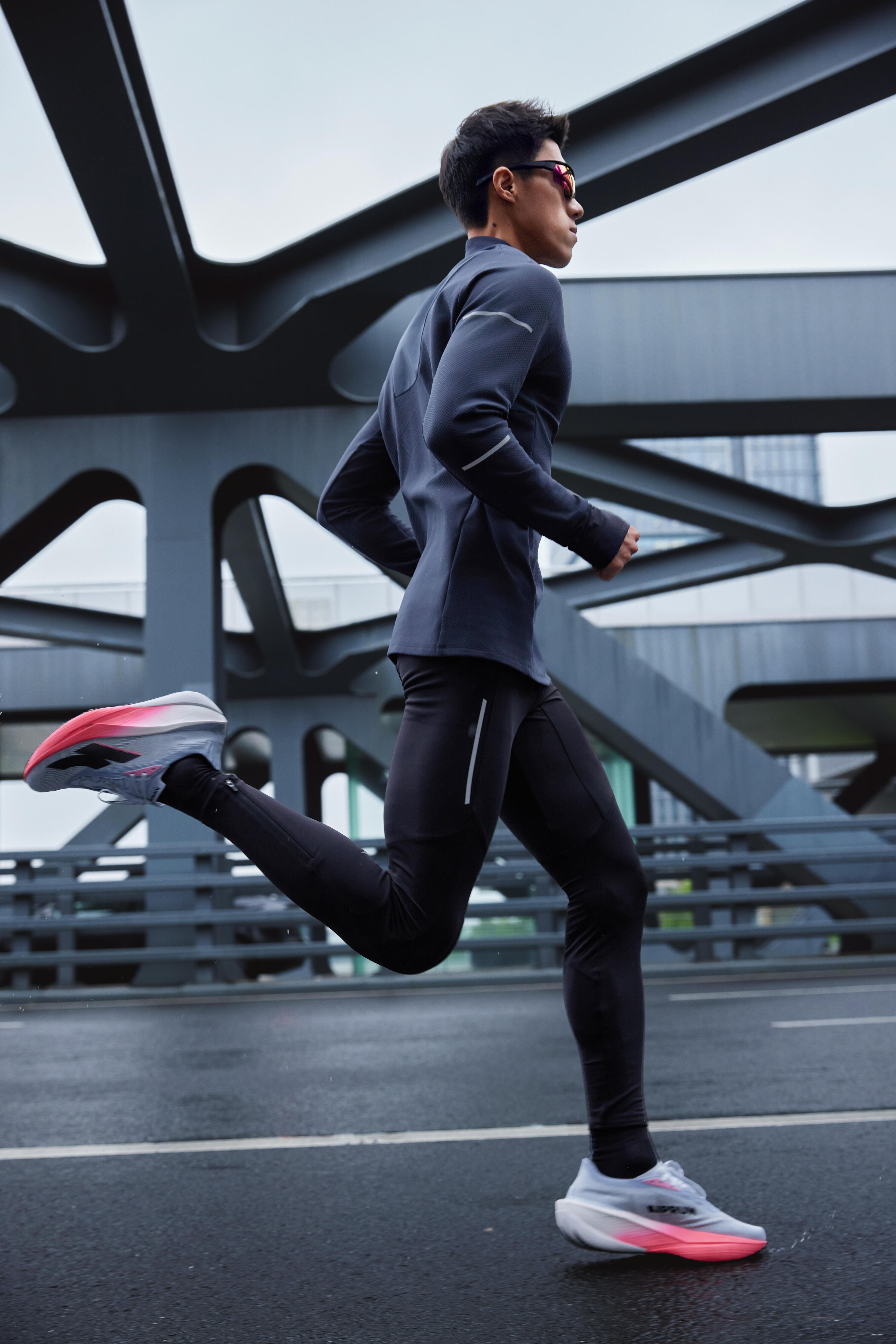 Gebraucht - Laufschuhe Straßenlauf Herren - Kipstorm Tempo blau/rosa  20/22