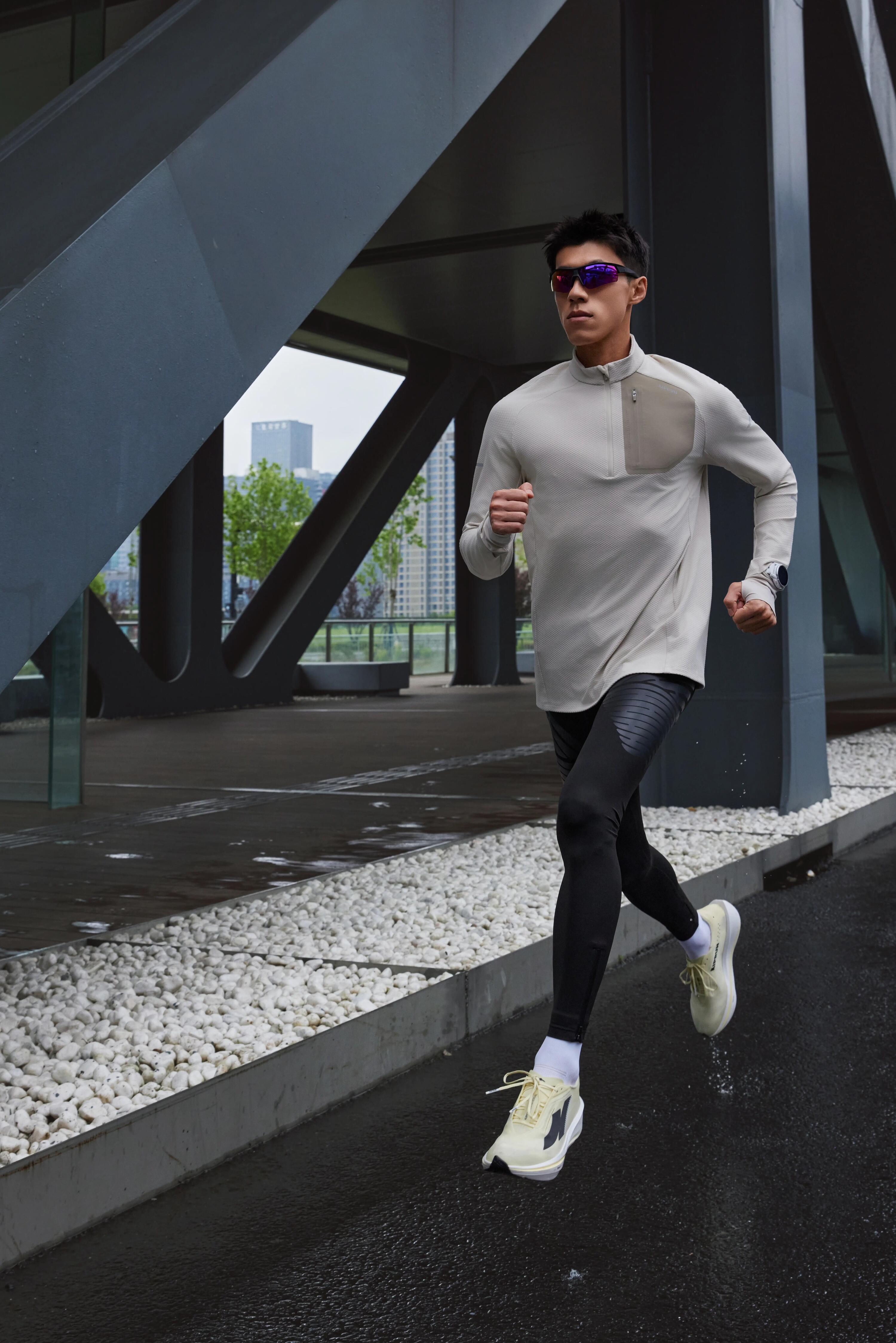 Încălțăminte de alergare Kiprun Kipstorm Interval, galben, bărbați 20/22