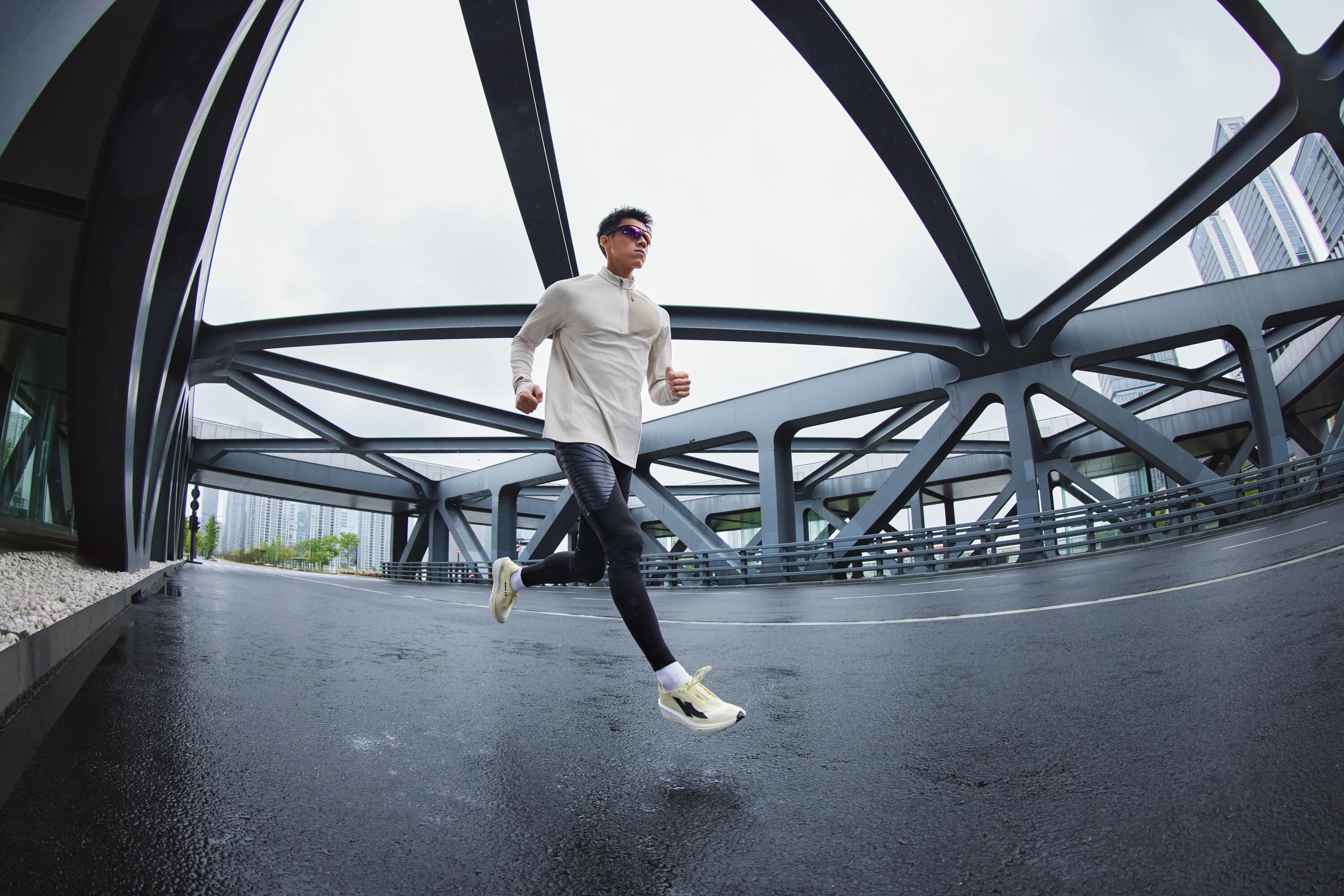 Încălțăminte de alergare Kiprun Kipstorm Interval, galben, bărbați 17/22