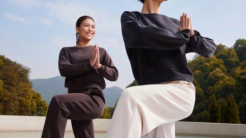 5 Day Intro Yoga Challenge : Day 4 - Hip Openers and Thigh Stretches