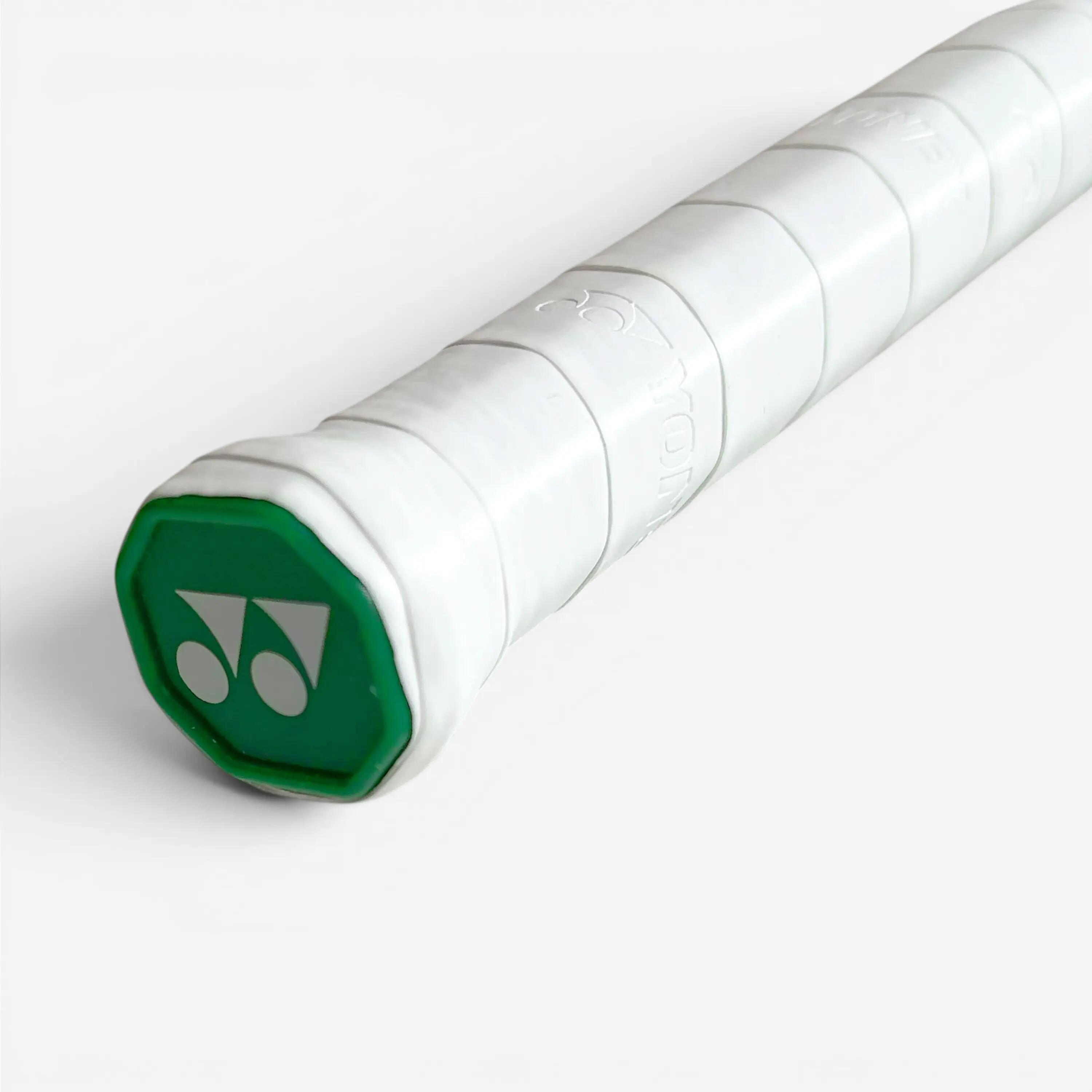 Sada badmintonové rakety Astrox 10 s výpletem BG65 a gripem AC108 10/10