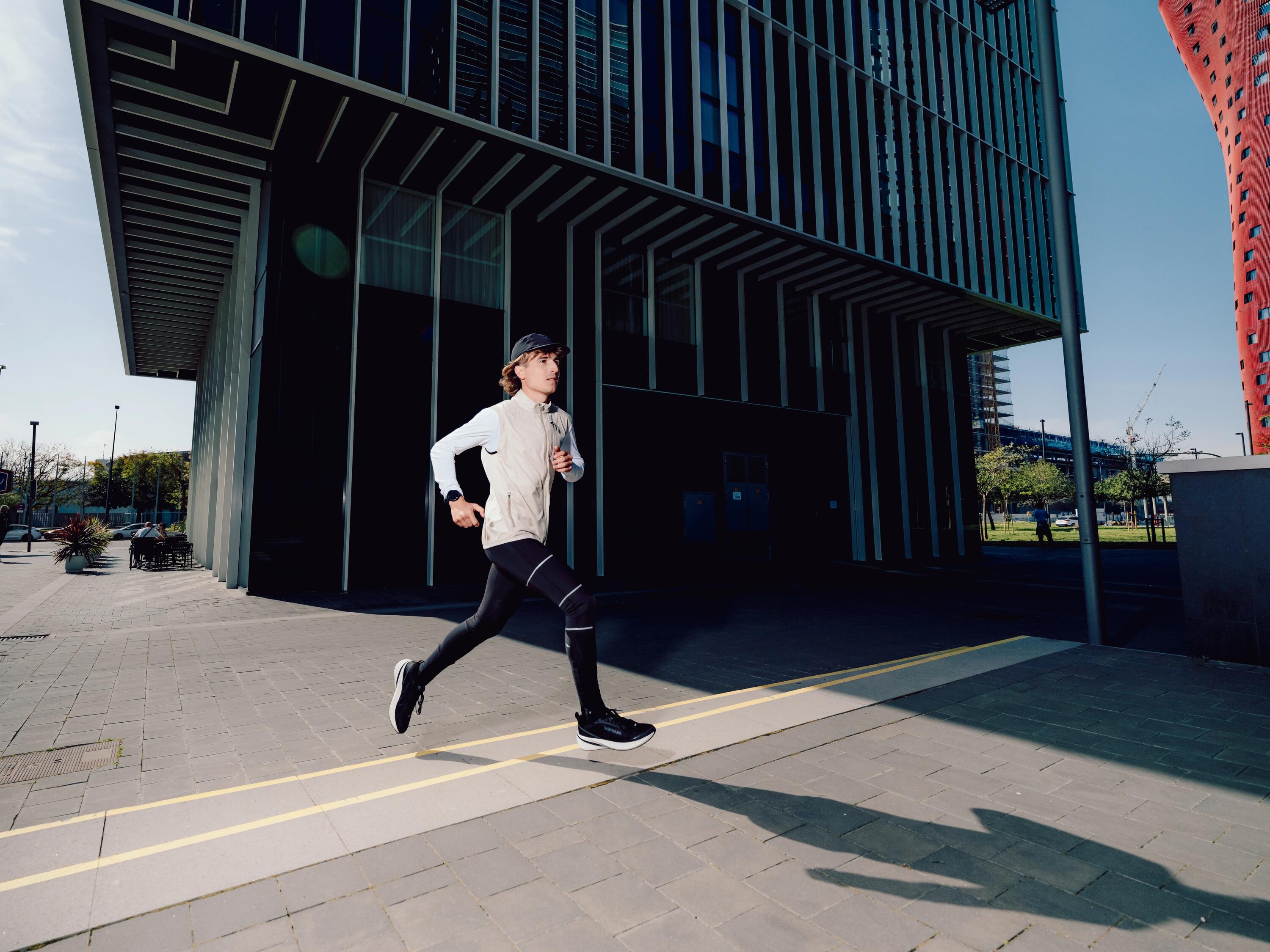 Kamizelka do biegania męska Kiprun Run Flow 7/14