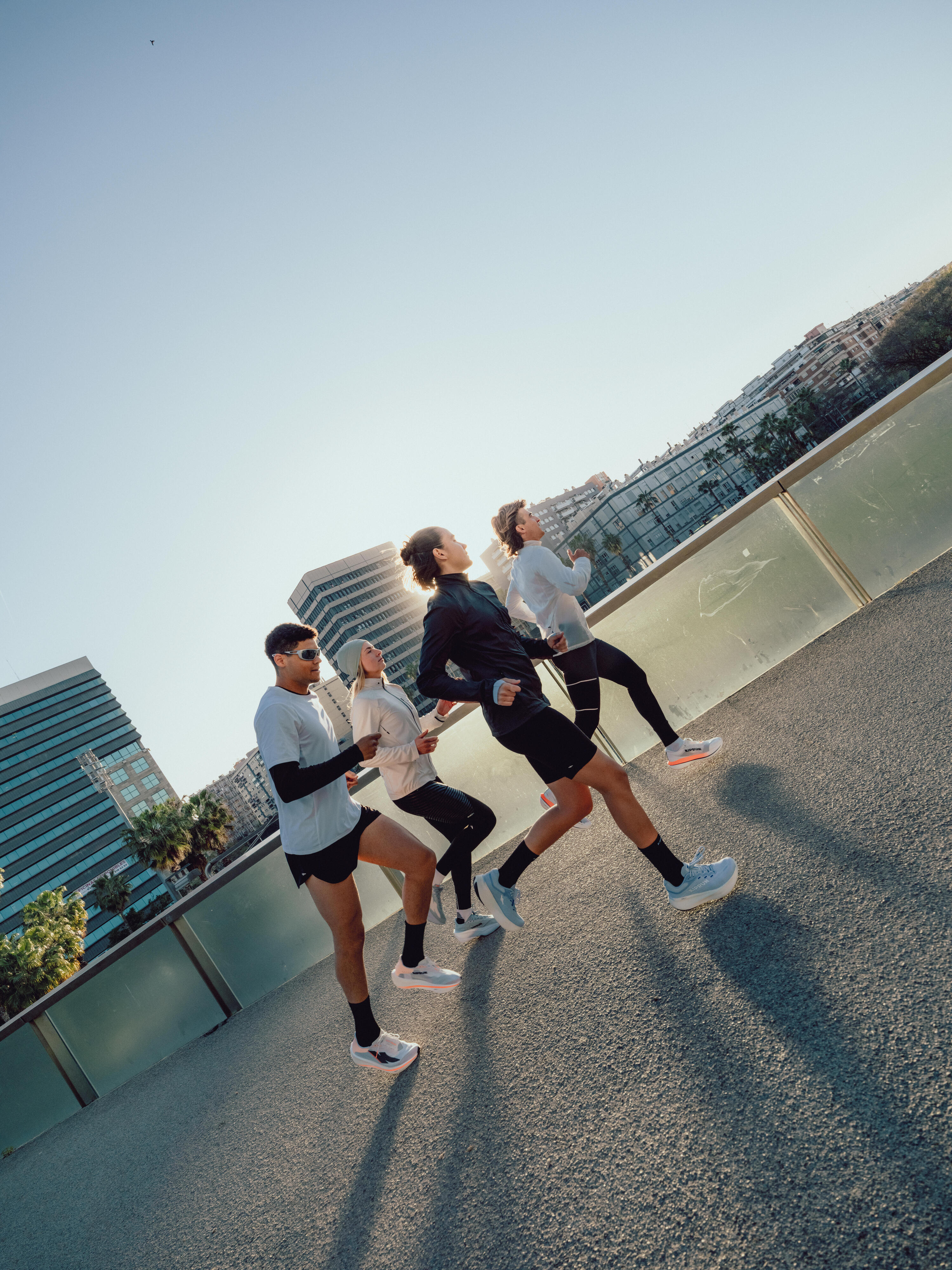 Dámské běžecké hřejivé tričko s dlouhým rukávem a polovičním zipem Run Flow 10/11