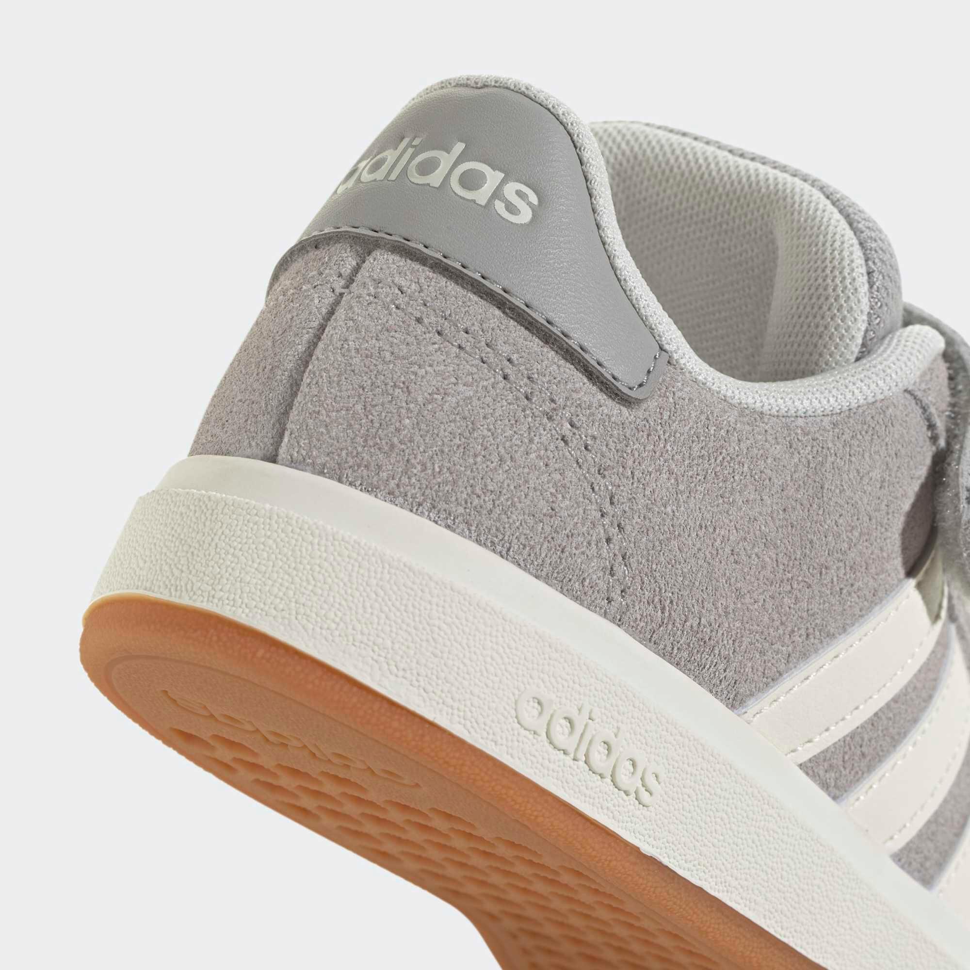 Scarpe da ginnastica bambino con strap e linguetta imbottita grigie 3/6