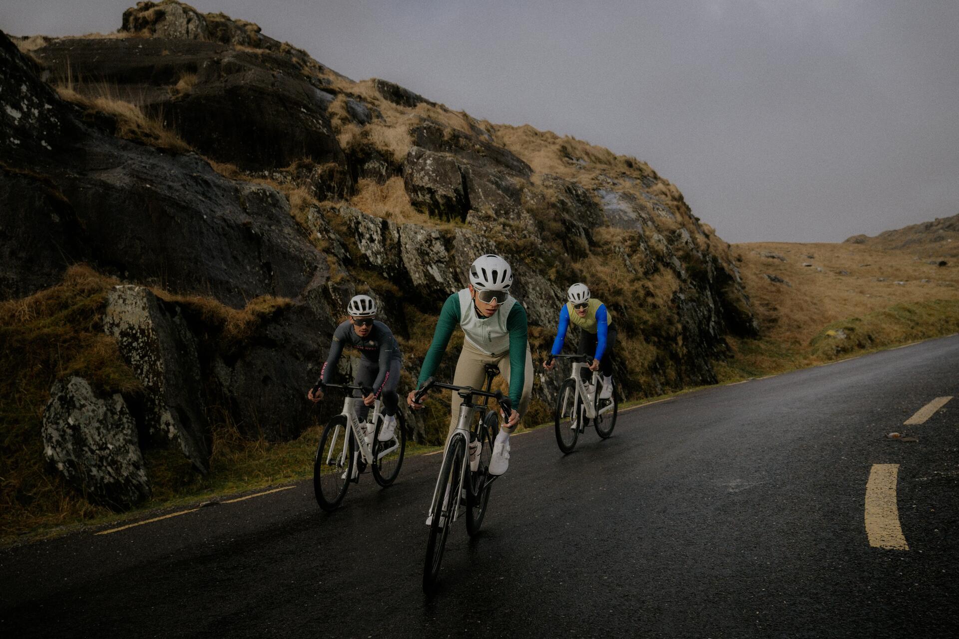 Programme d'entraînement vélo de route gratuit : progresser en montée