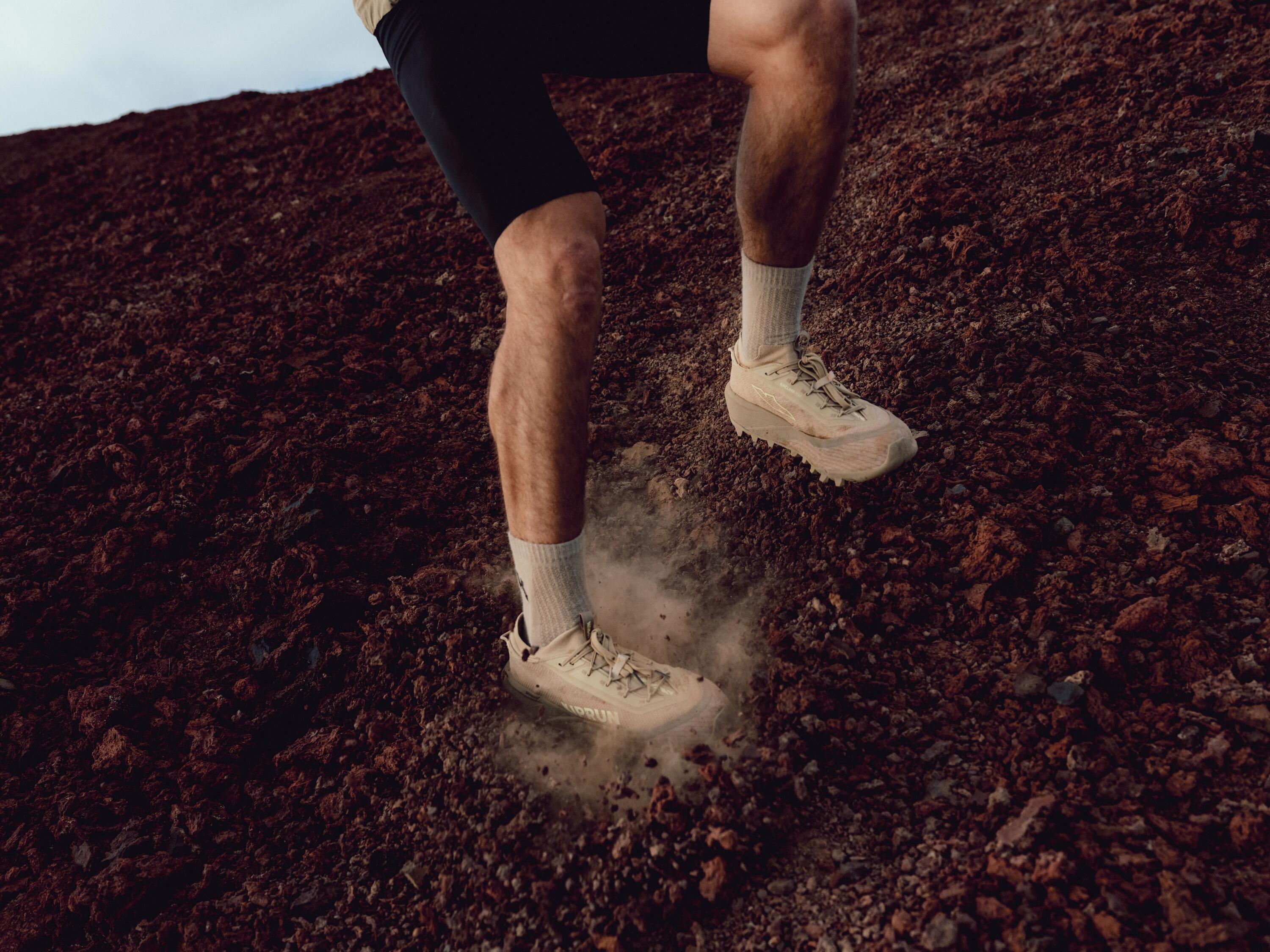 Trailrunning-Schuhe für Herren, Kiprun Kipclimb max beige 12/19