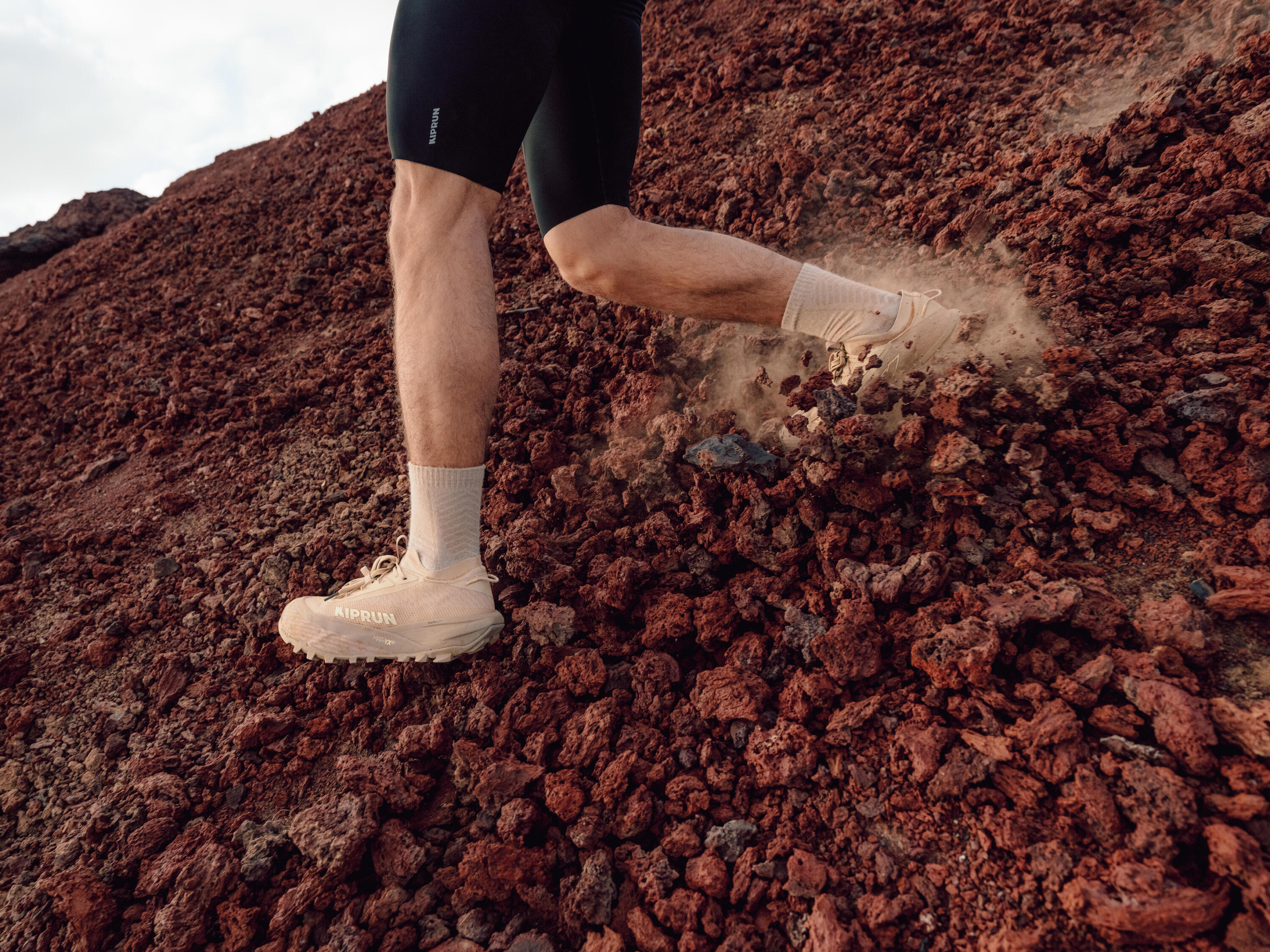 Sapatilhas de Trail Running Kipclimb Max Homem Bege 10/14