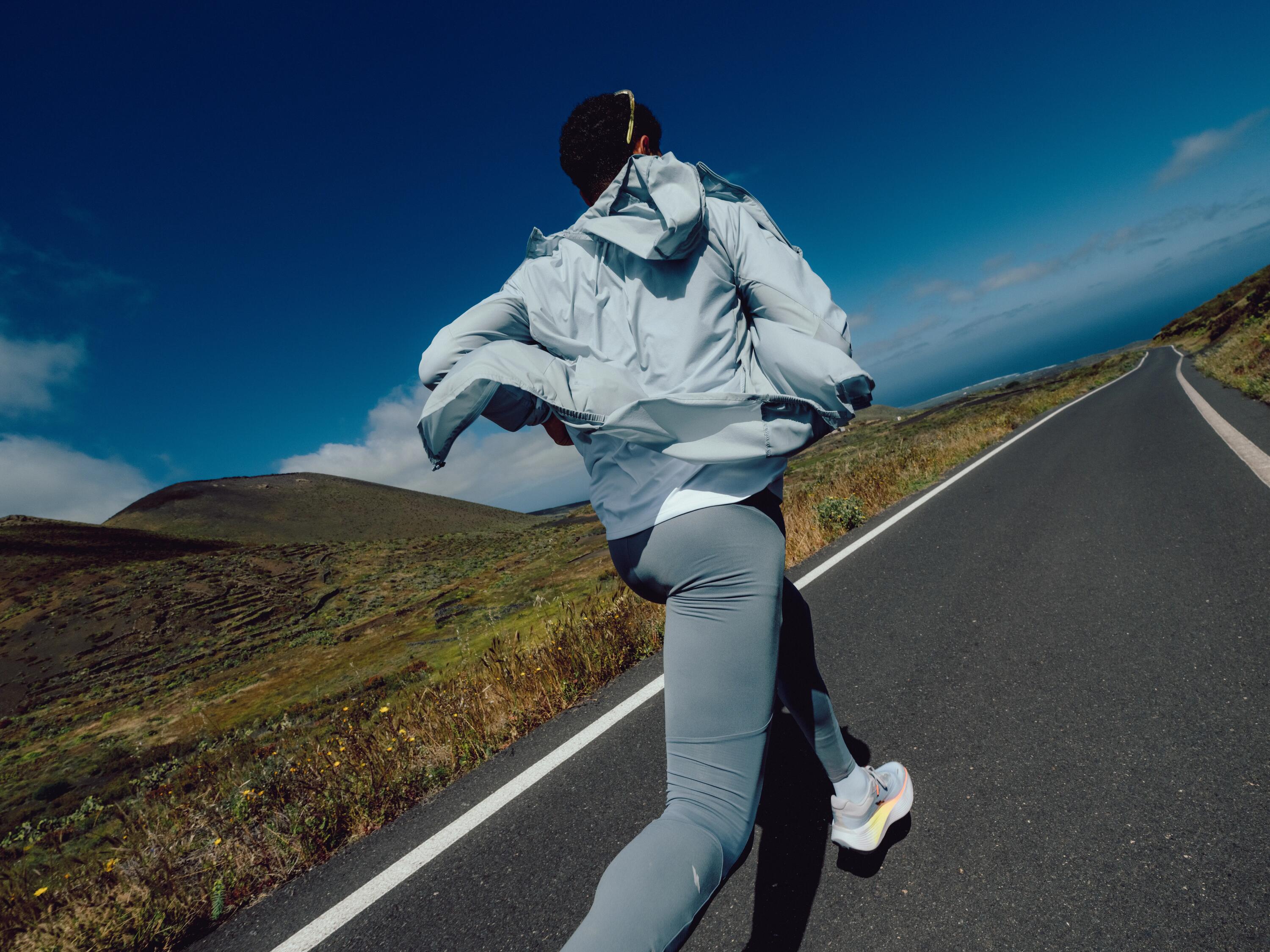 Laufjacke Trailrunning Herren winddicht - Run 900 Wind blau 18/19