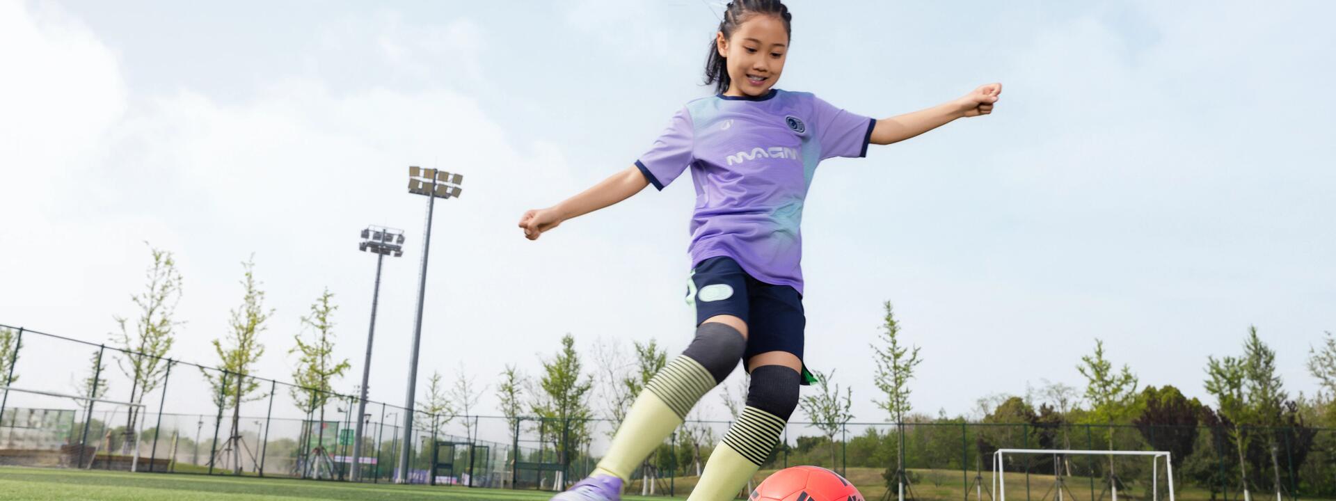 hoe speel je voetbal?