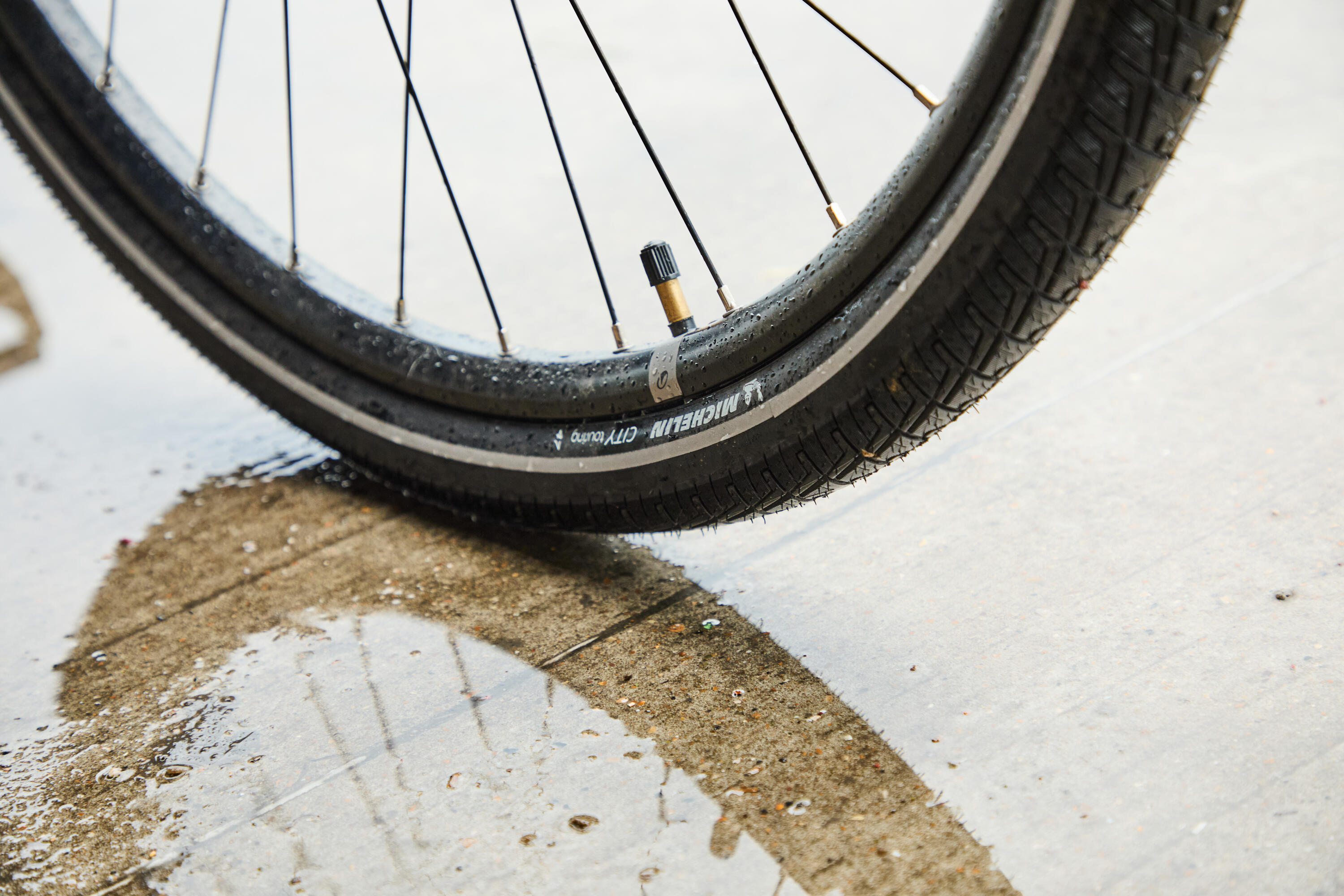 Pneu vélo ville Michelin city touring 700x40 12/14