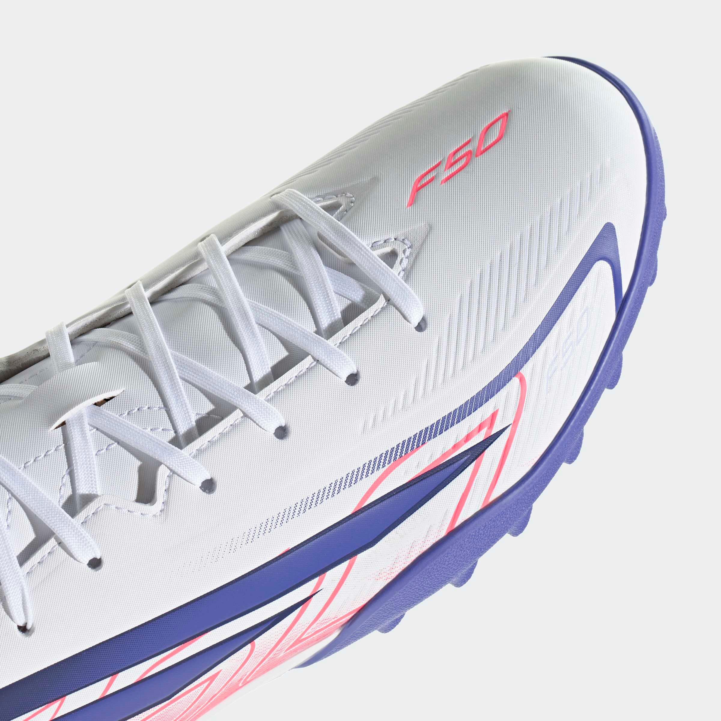 Buty piłkarskie ADIDAS F50 Club TF trawa