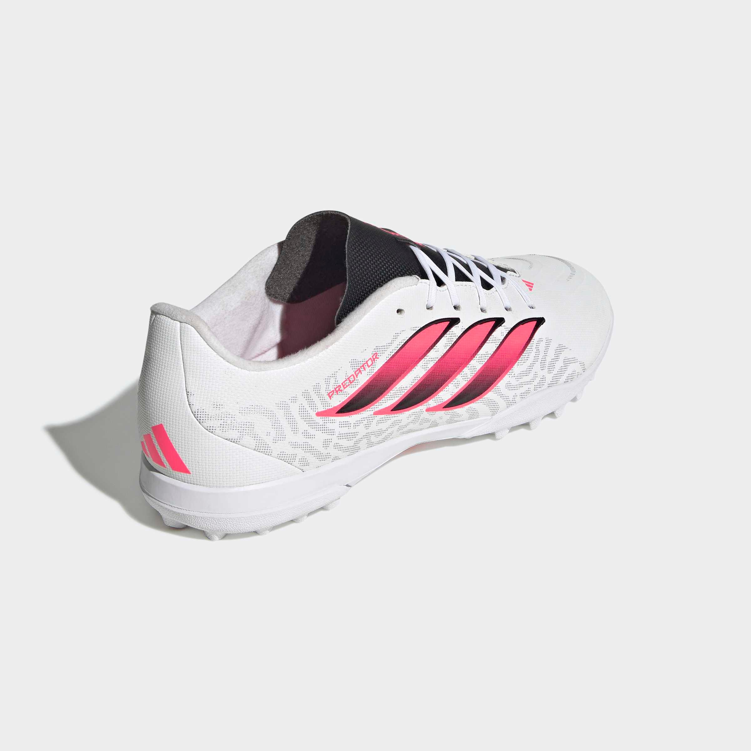 Voetbalschoenen Predator Club Turf wit 6/10