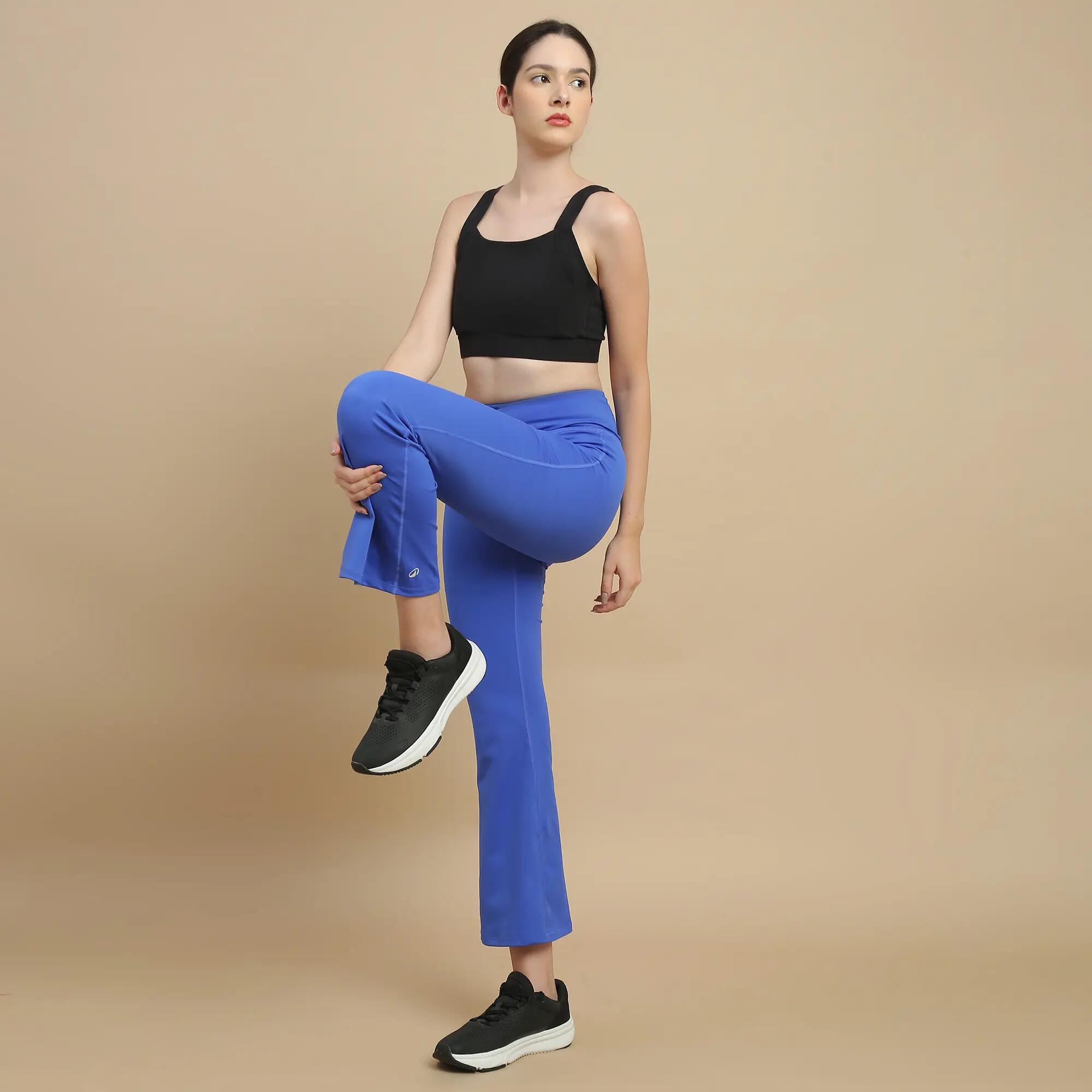 Women Cotton Sports bra with adjustable straps & hook -  4