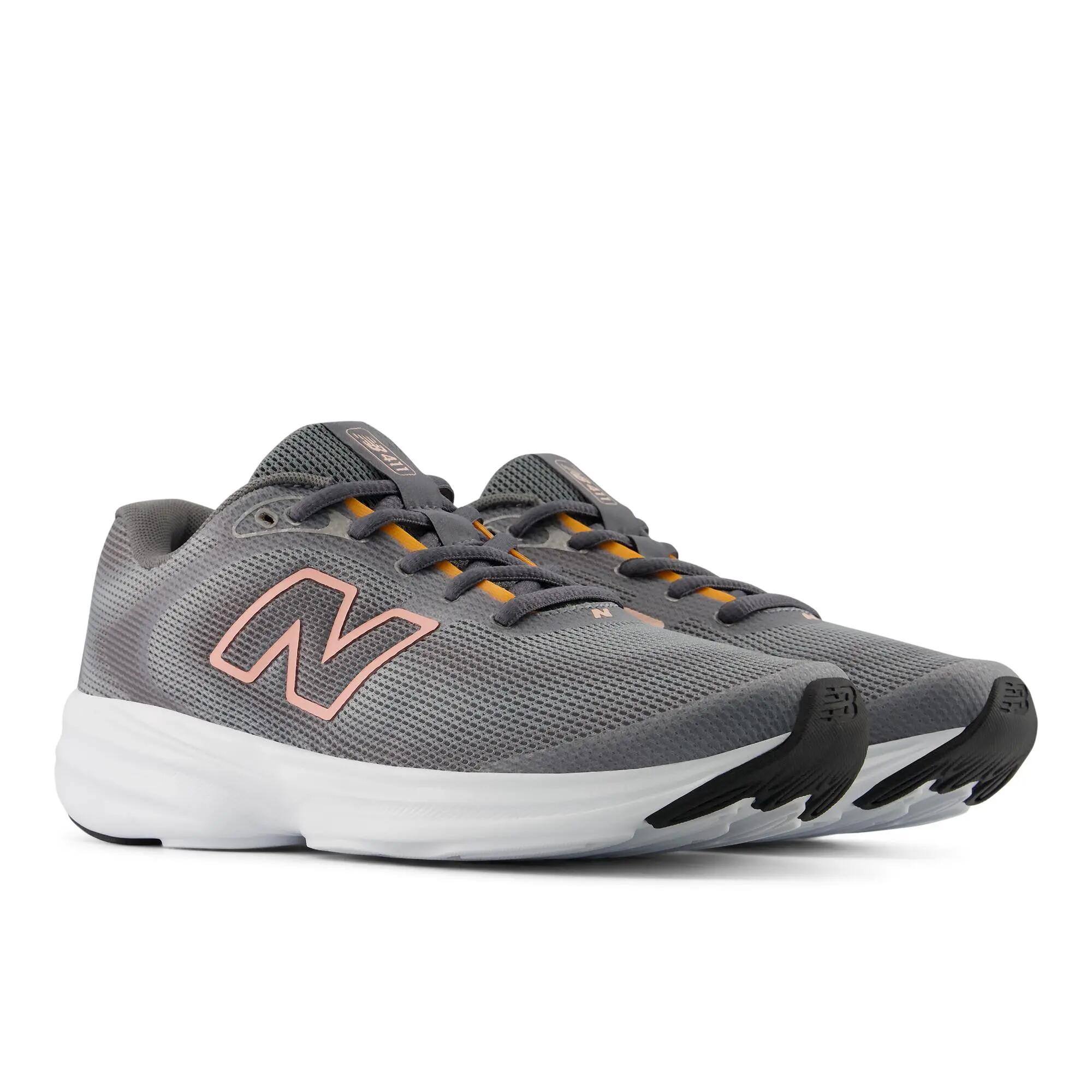 NEW BALANCE picture