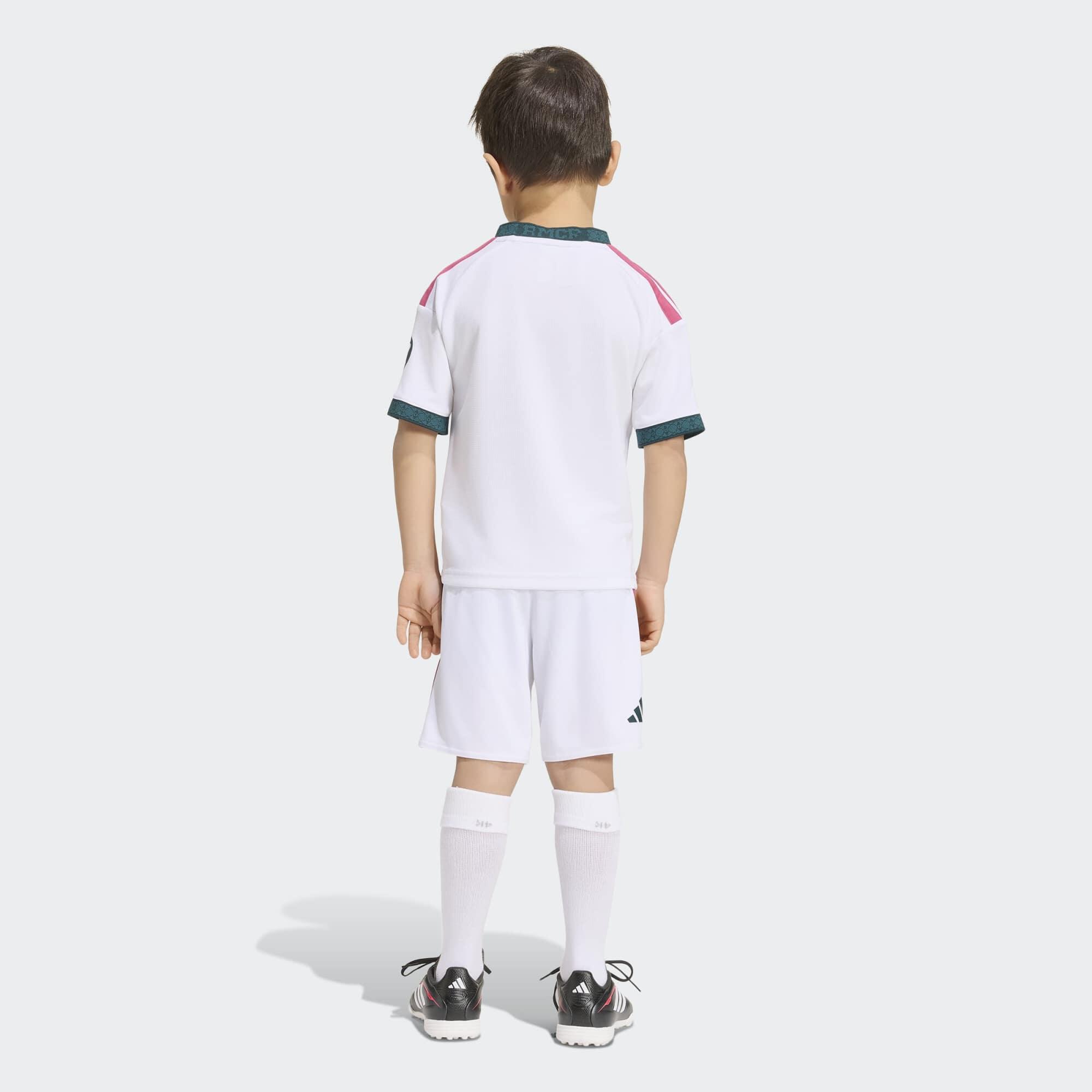 Minikit replica bambini REAL MADRID HOME 9/11