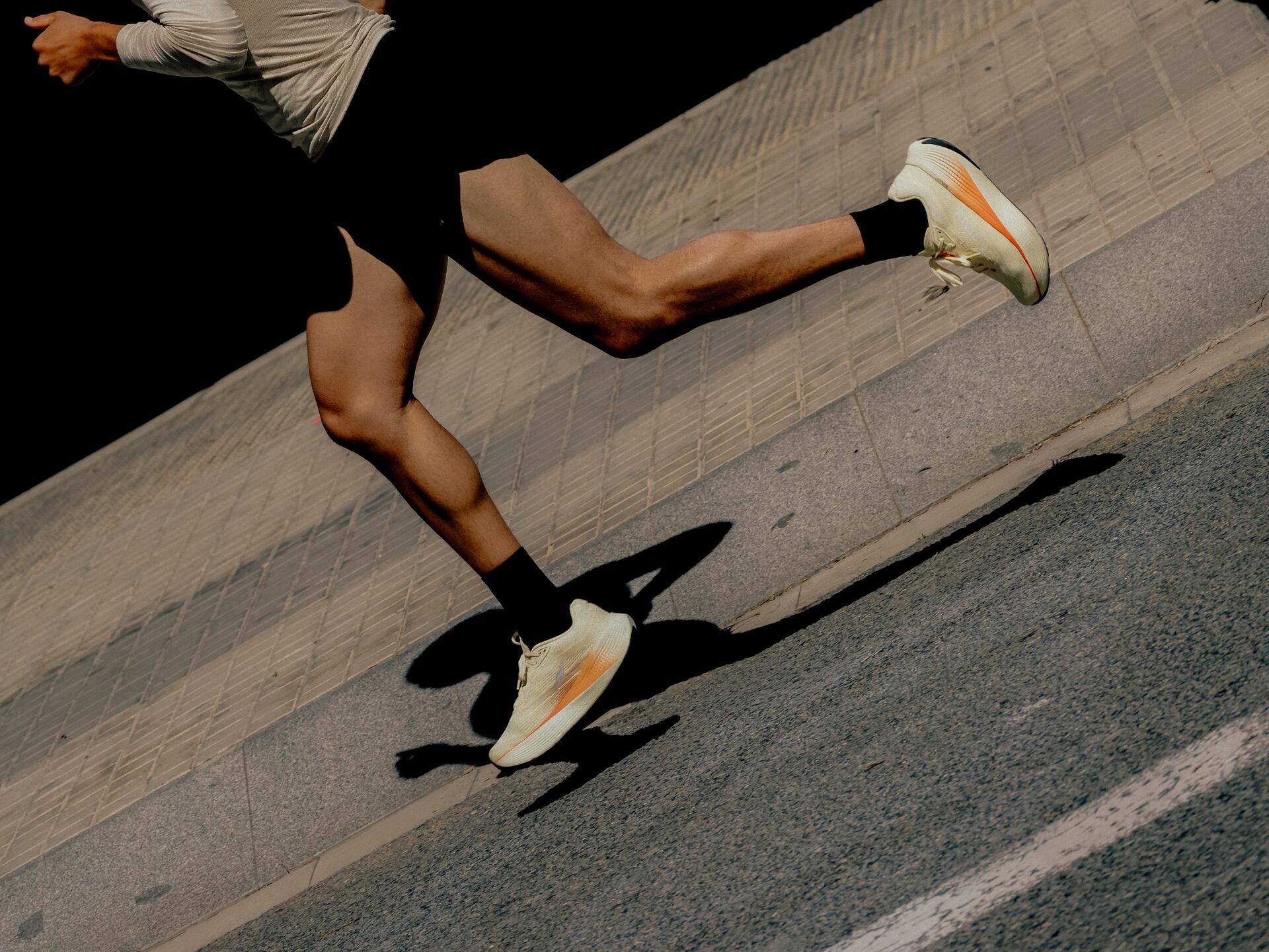 Chaussure de running avec stabilité et amorti pour les formats long triathlon